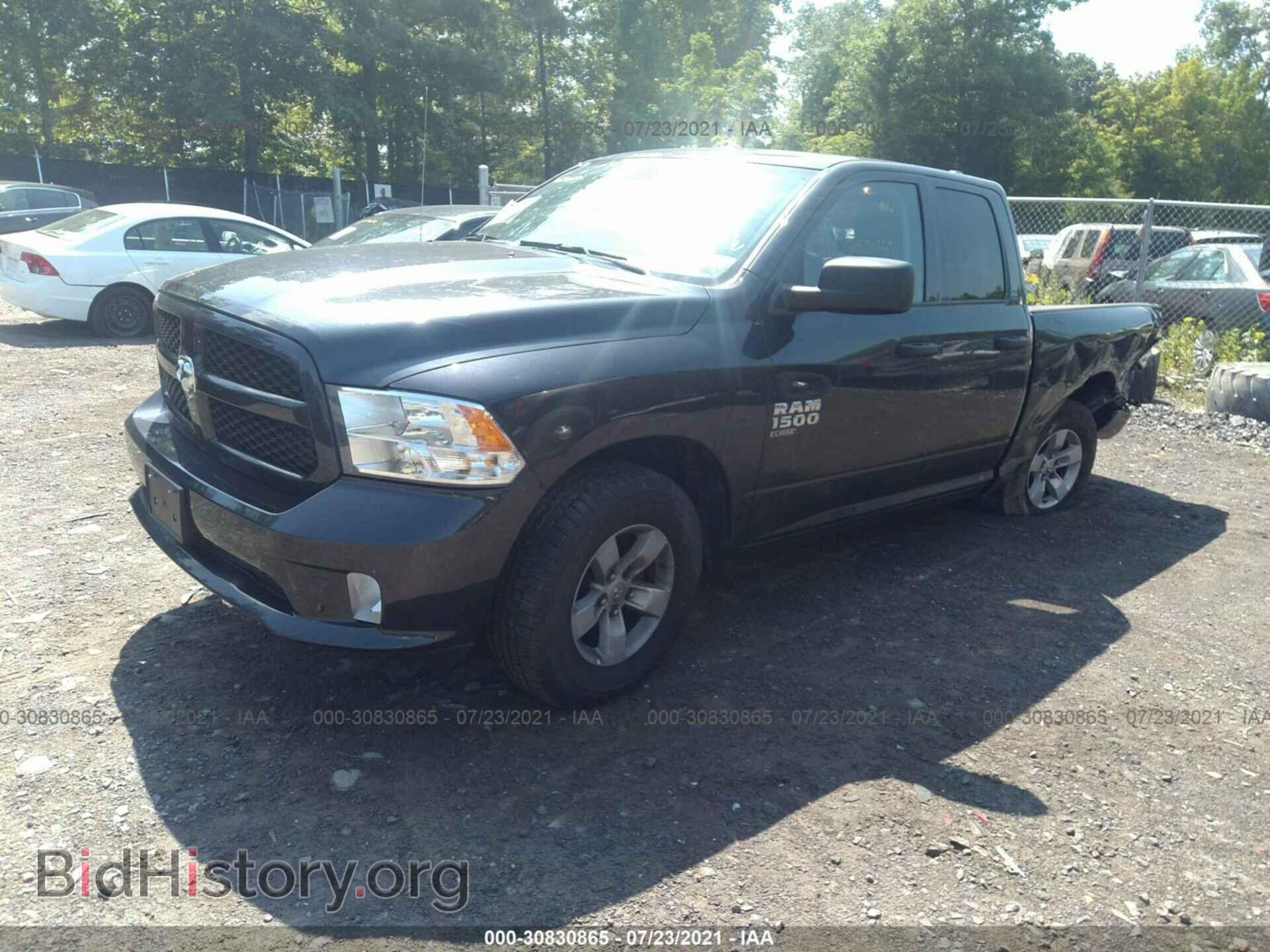 2019 RAM 1500 CLASSIC - VIN: 1C6RR7FG7KS635872 - Фото 2