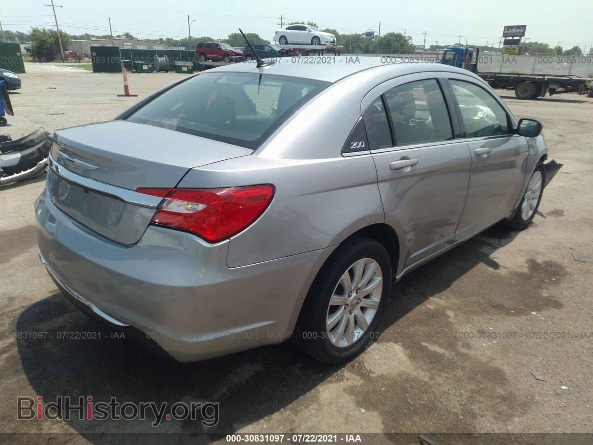 2013 CHRYSLER 200 - VIN: 1C3CCBBB7DN683763 - Фото 4