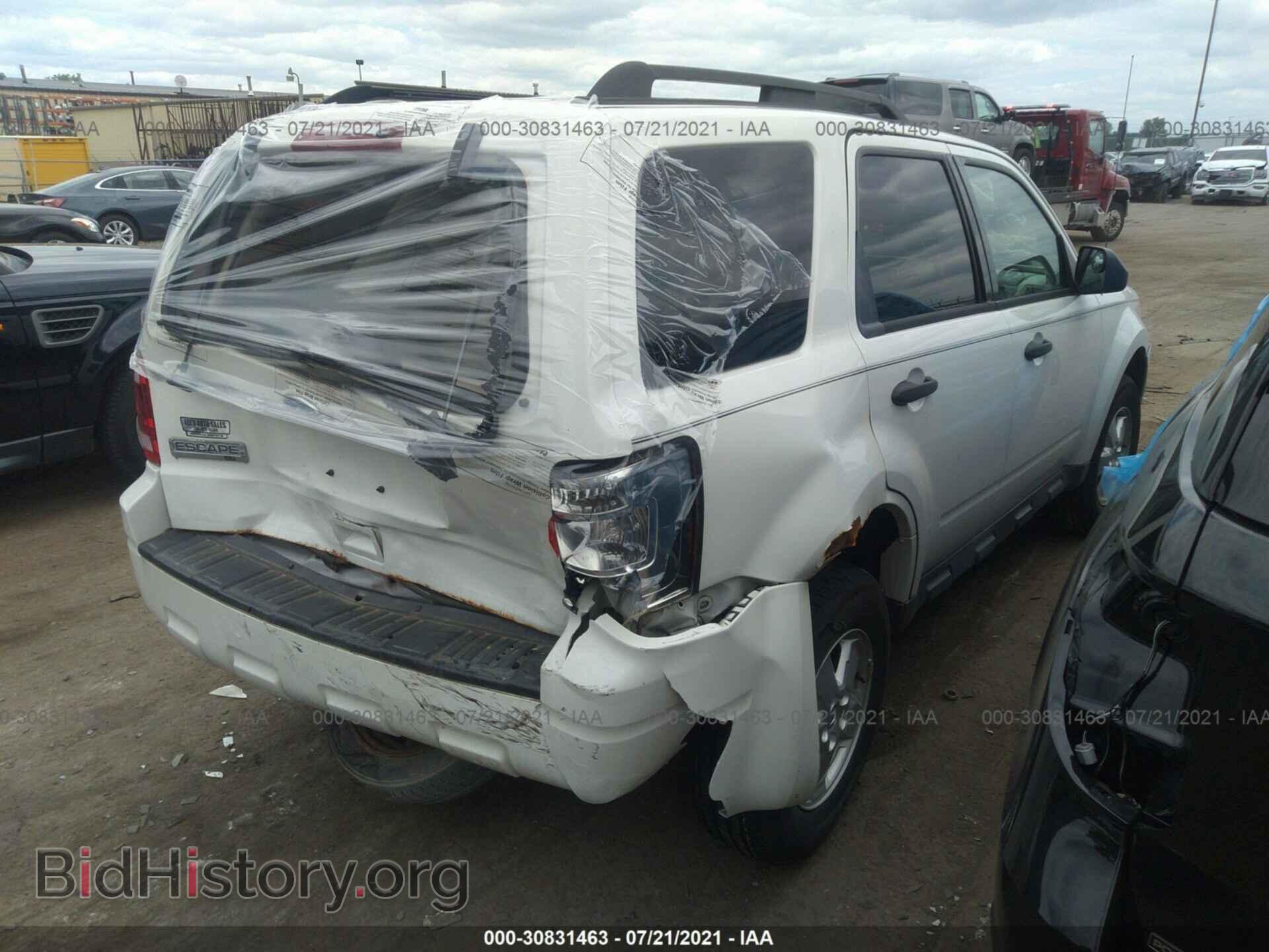 2012 FORD ESCAPE - VIN: 1FMCU0D76CKB52460 - Фото 4