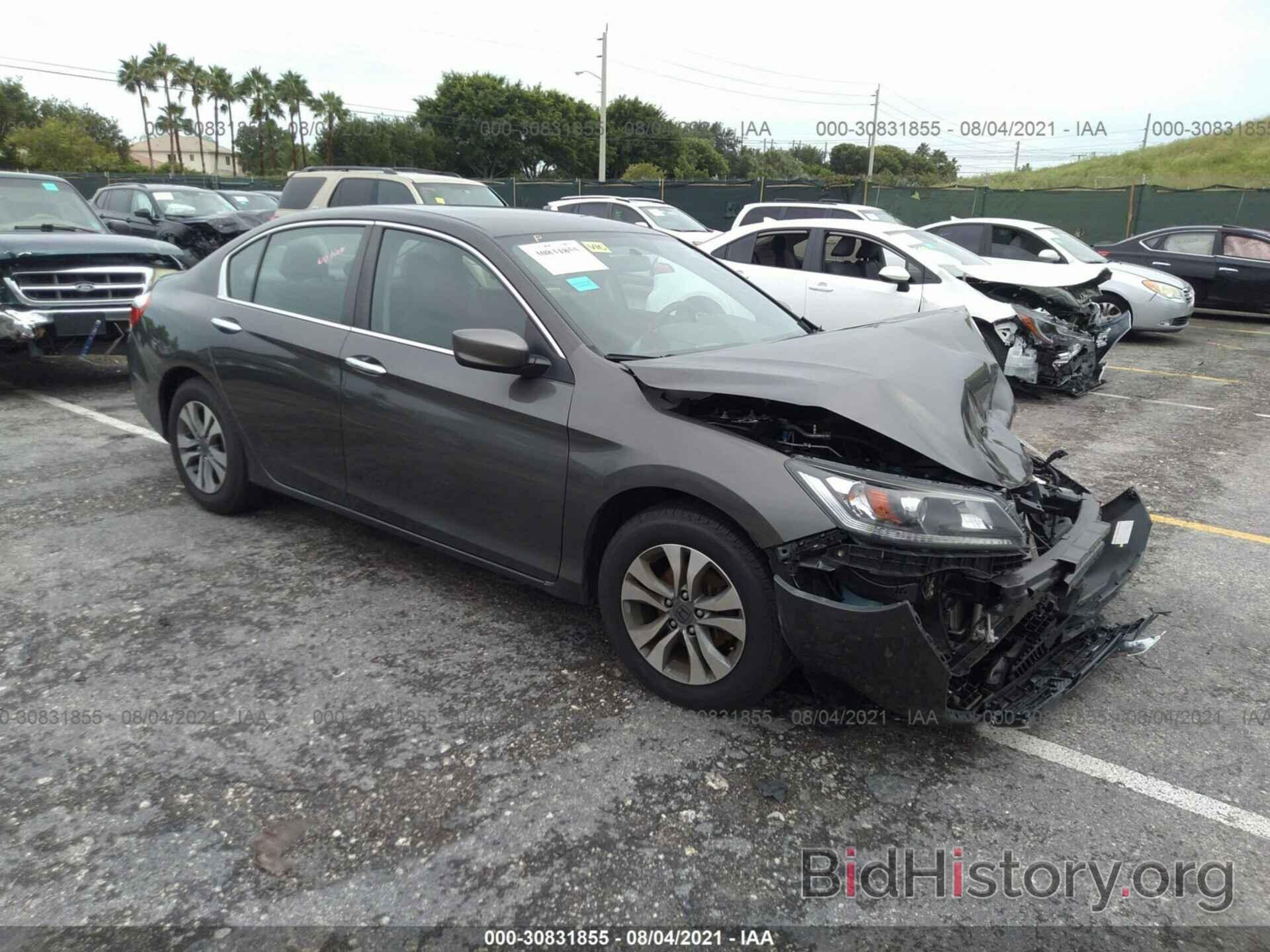 Photo 1HGCR2F35FA038294 - HONDA ACCORD SEDAN 2015