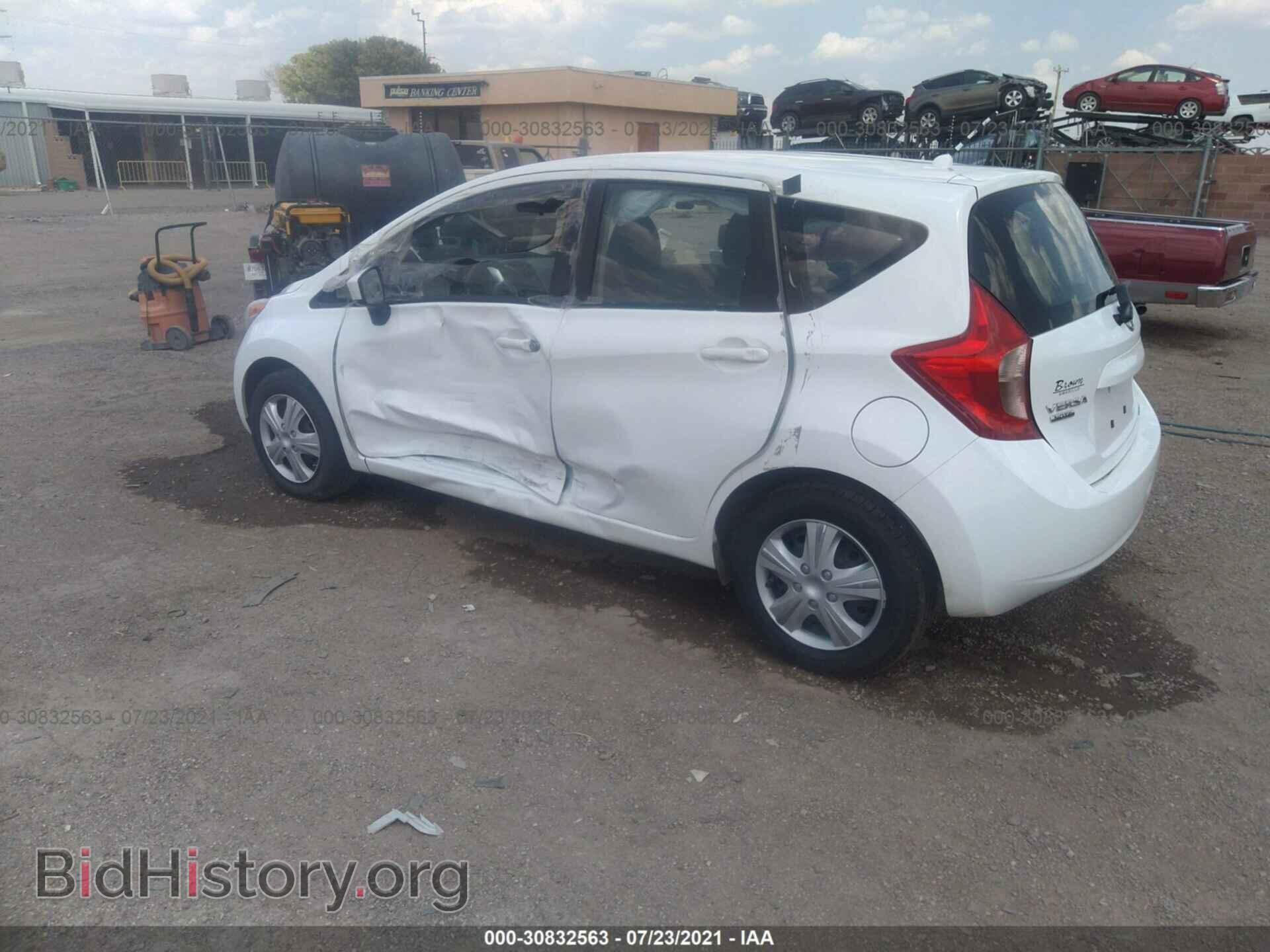 2015 NISSAN VERSA NOTE - VIN: 3N1CE2CP6FL403384 - Фото 3