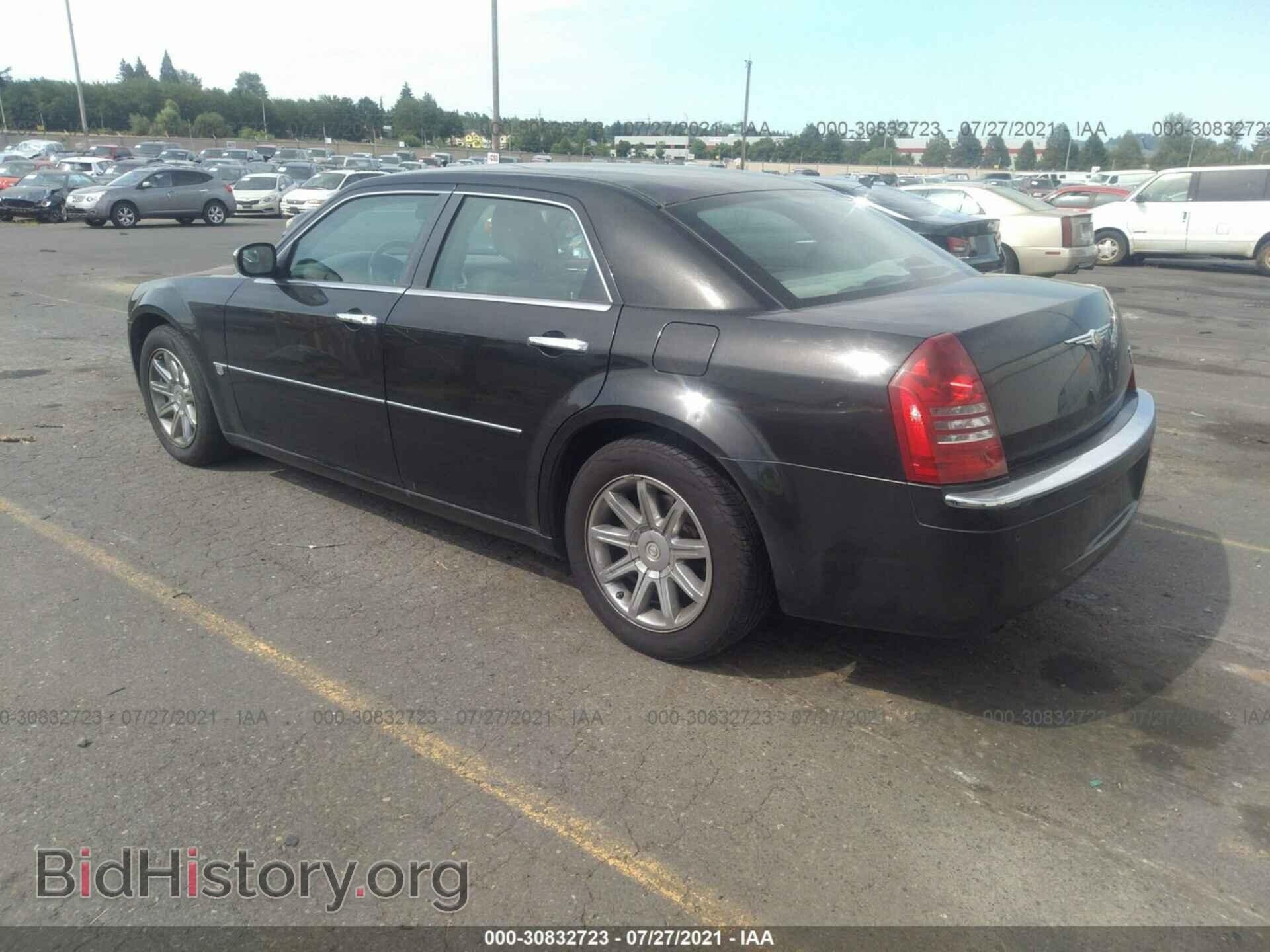 2006 CHRYSLER 300 - VIN: 2C3LA63H56H100487 - Фото 3