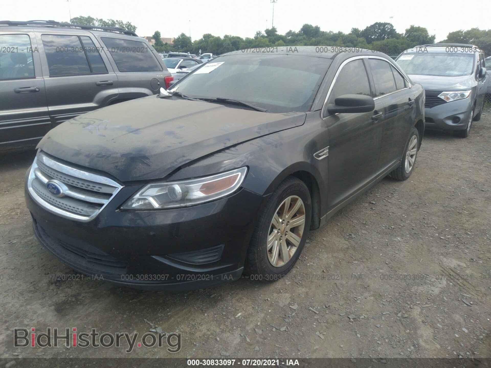 2011 FORD TAURUS - VIN: 1FAHP2DW6BG164877 - Photo 2