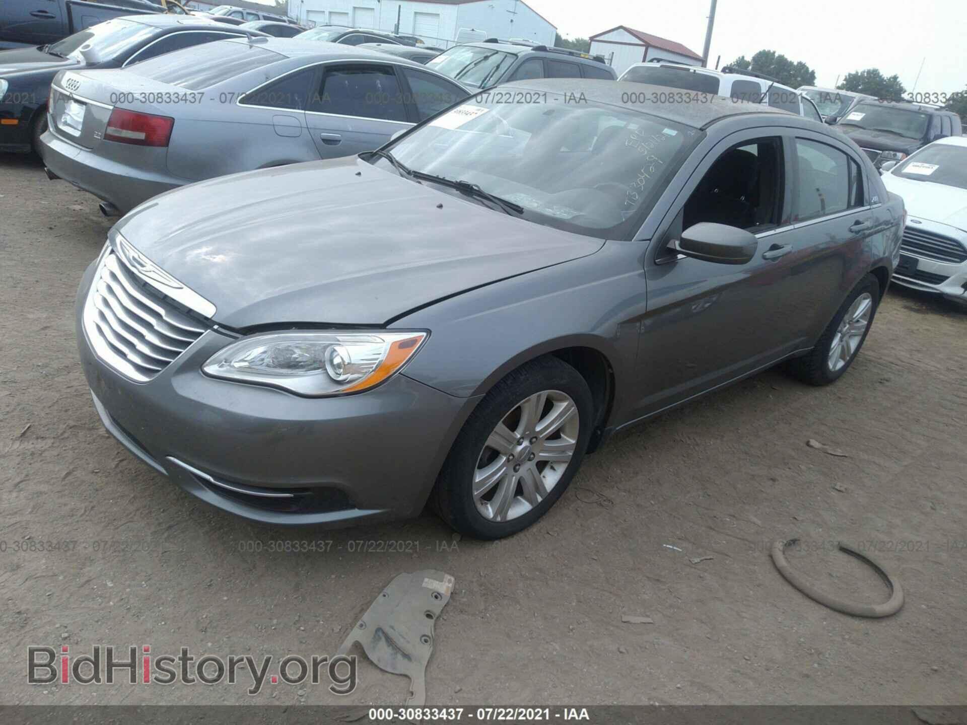 2013 CHRYSLER 200 - VIN: 1C3CCBBBXDN500615 - Photo 2