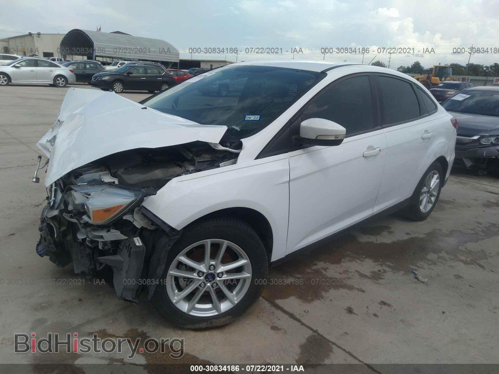 2017 FORD FOCUS - VIN: 1FADP3FE3HL254223 - Фото 2