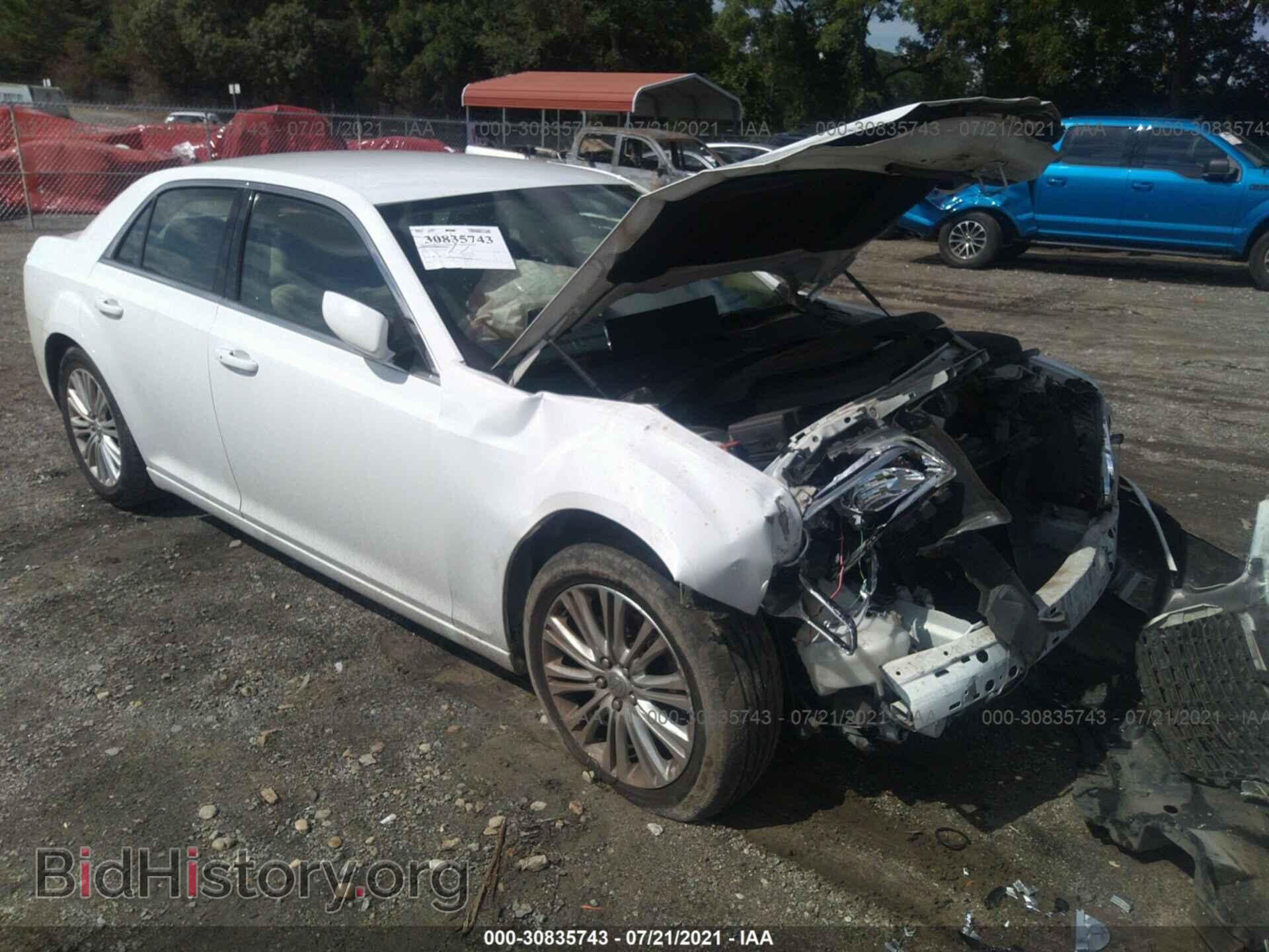Фотография 2C3CCARG6EH249503 - CHRYSLER 300 2014