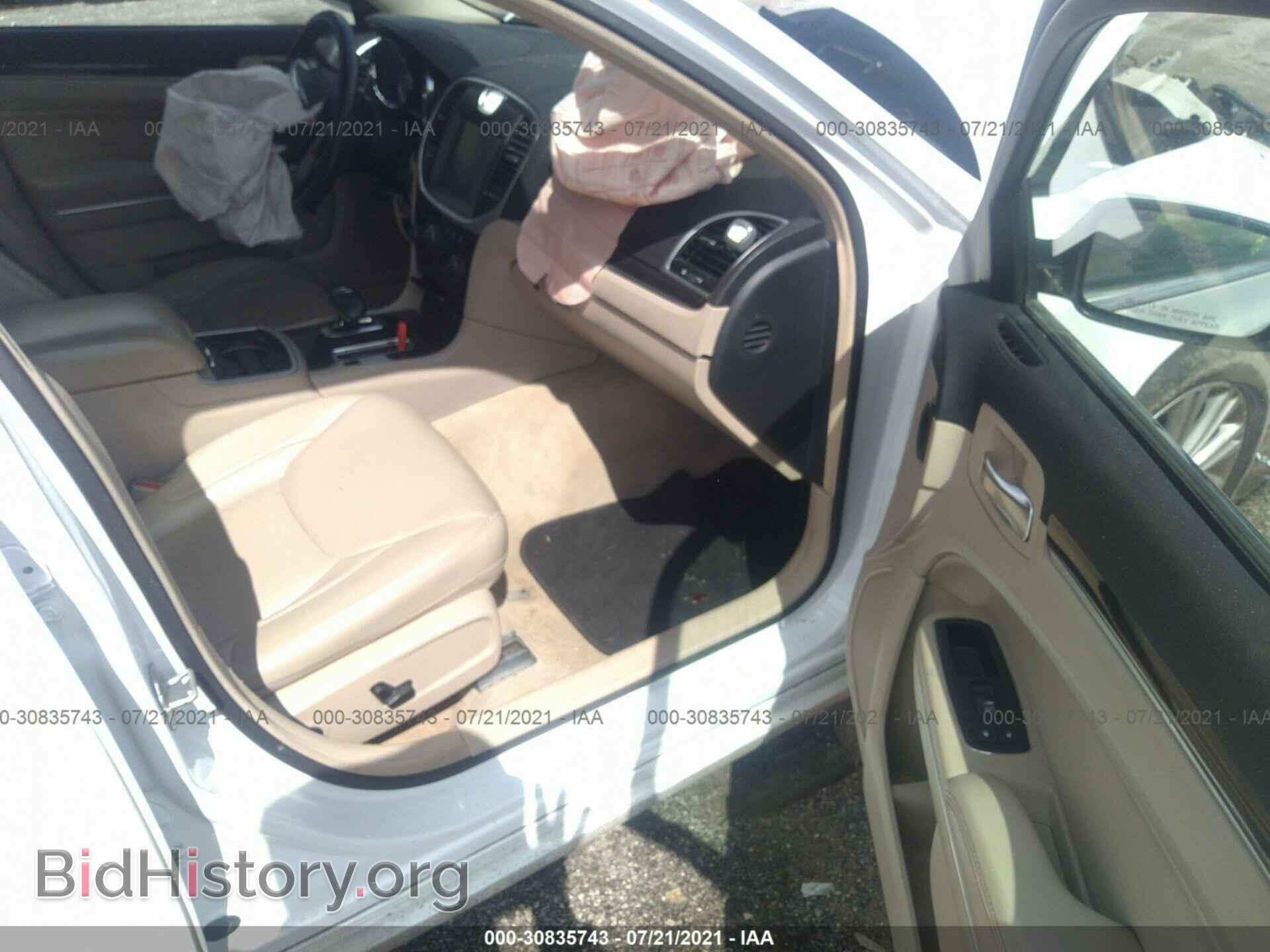2014 CHRYSLER 300 - VIN: 2C3CCARG6EH249503 - Фото 5
