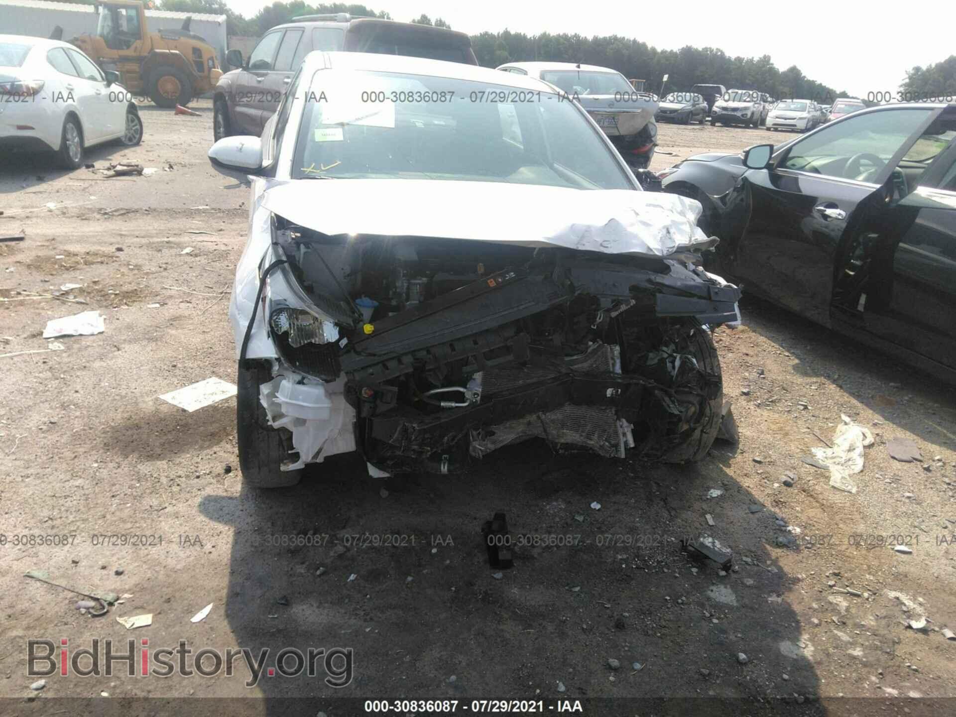 2020 HYUNDAI ACCENT - VIN: 3KPC24A65LE125198 - Фото 6