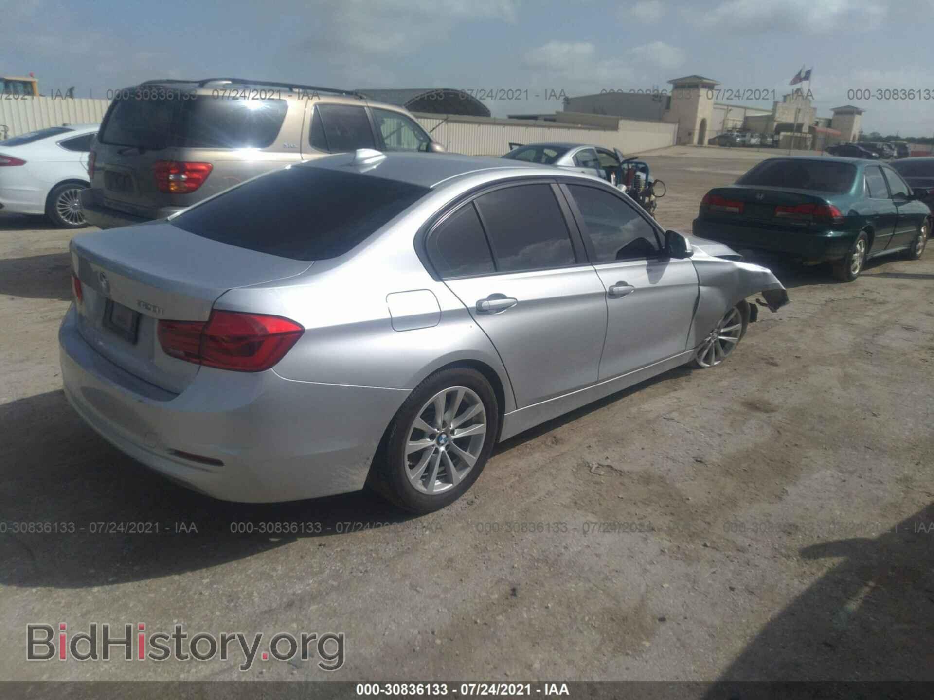 2016 BMW 3 SERIES - VIN: WBA8E1G52GNU10613 - Photo 4