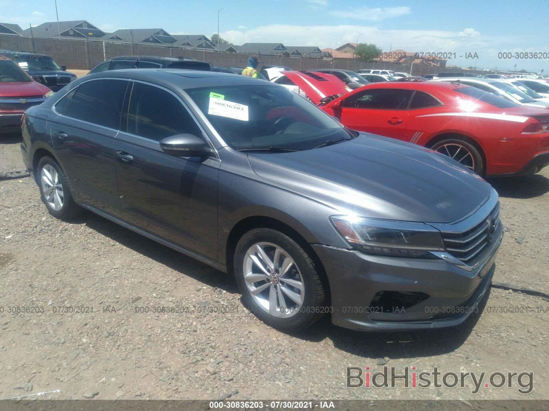 Photo 1VWWA7A36LC005812 - VOLKSWAGEN PASSAT 2020