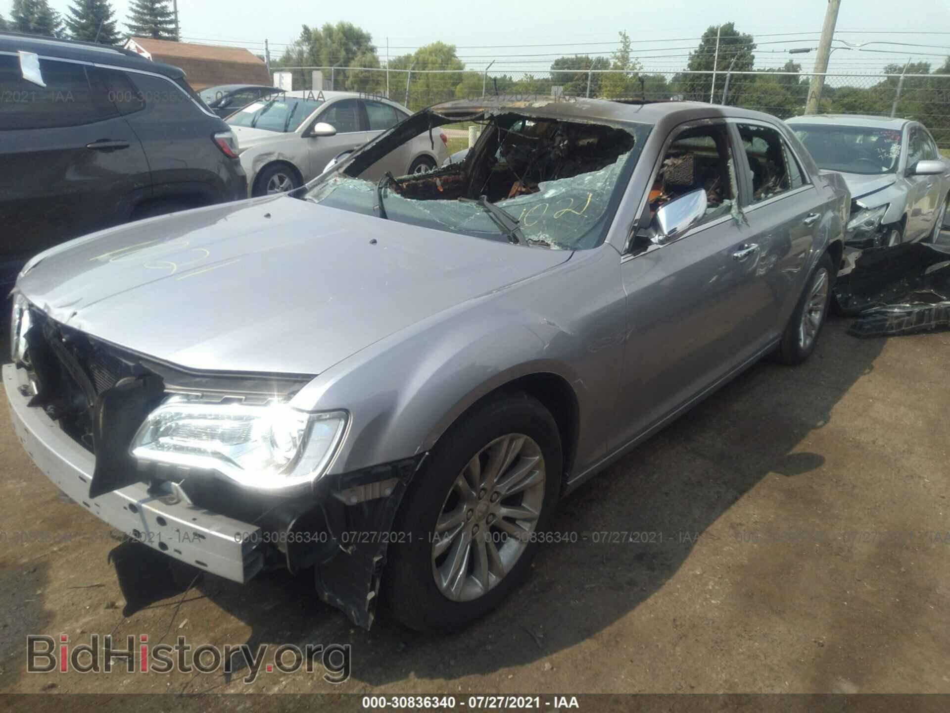 2017 CHRYSLER 300 - VIN: 2C3CCAEG6HH571021 - Фото 2