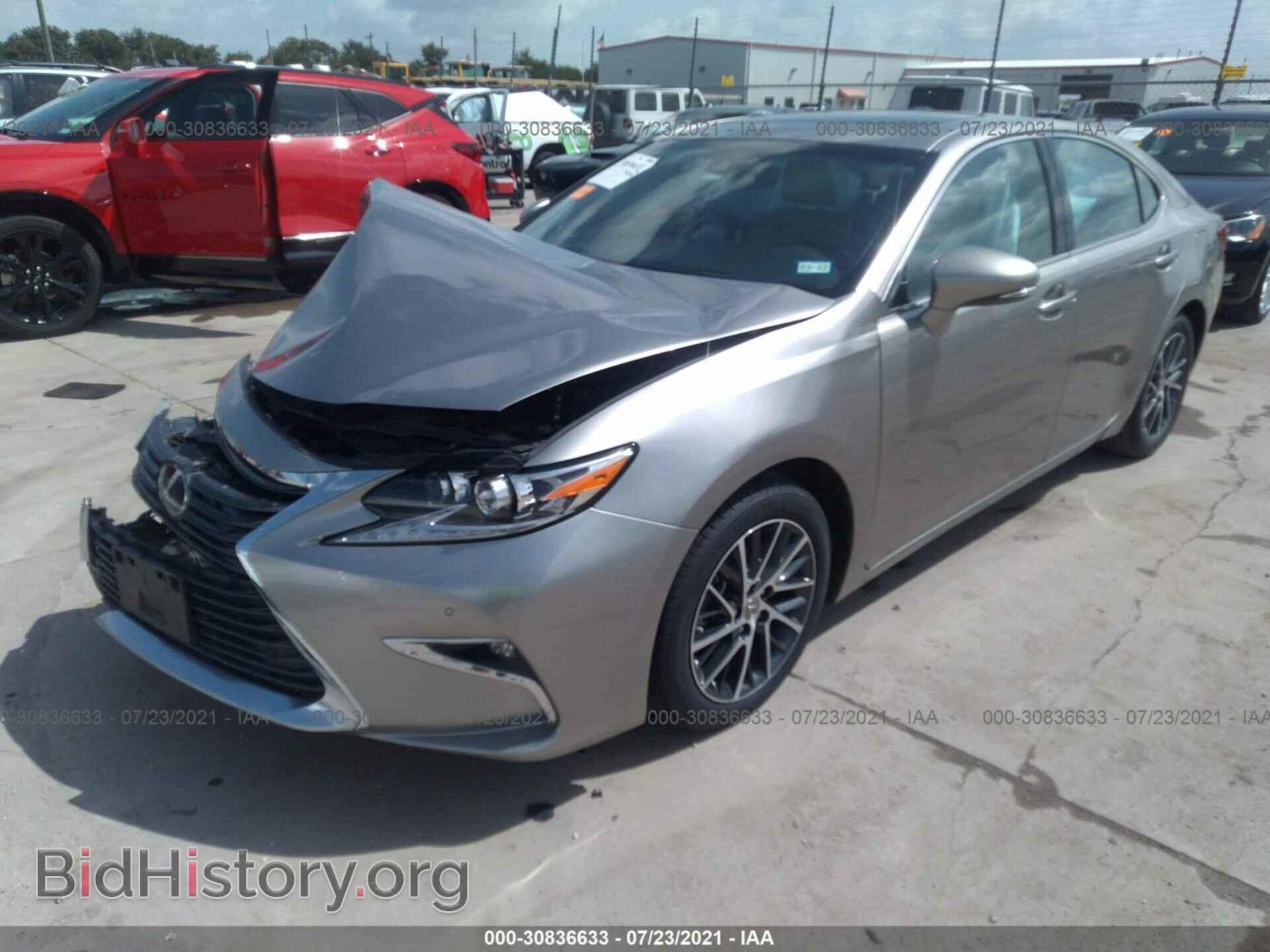 2017 LEXUS ES - VIN: 58ABK1GG5HU059727 - Photo 2