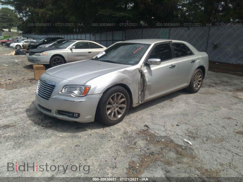 2012 Chrysler 300 (VIN 2C3CCACG8CH310078) — photo 2 of 11