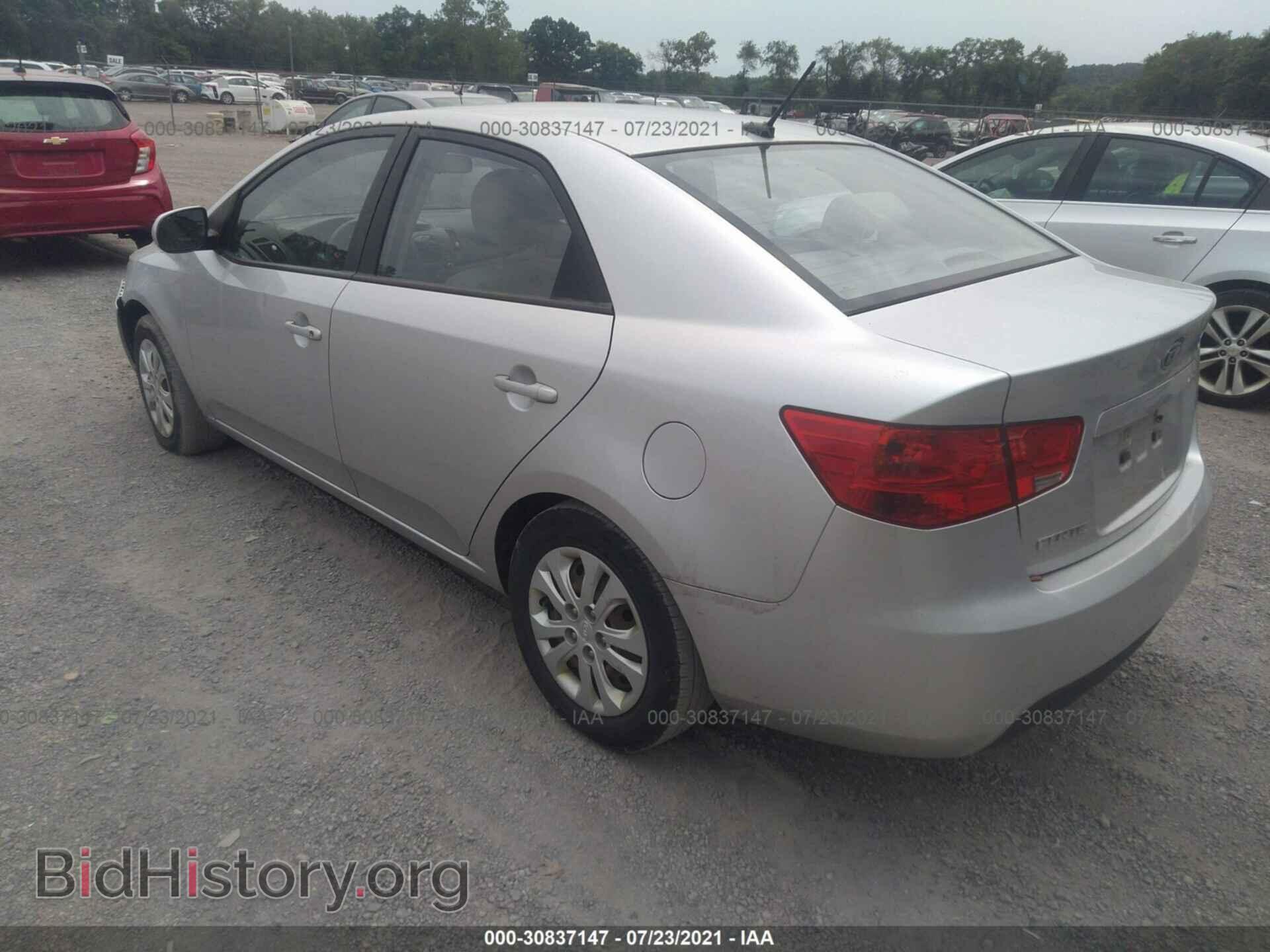 2010 KIA FORTE - VIN: KNAFT4A29A5093272 - Фото 3