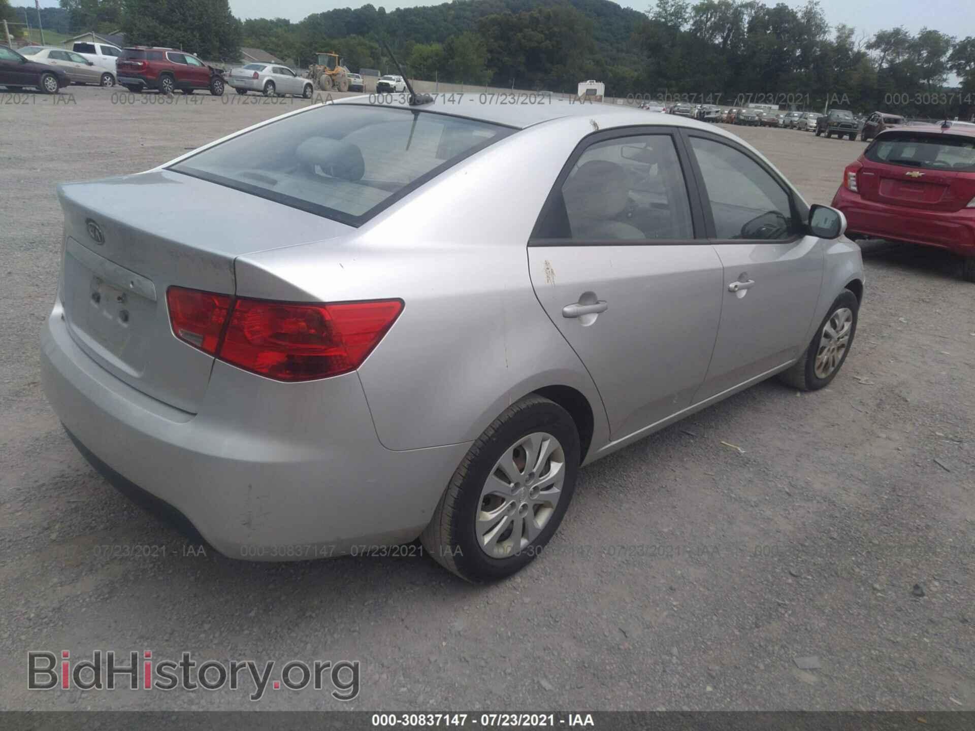 2010 KIA FORTE - VIN: KNAFT4A29A5093272 - Фото 4