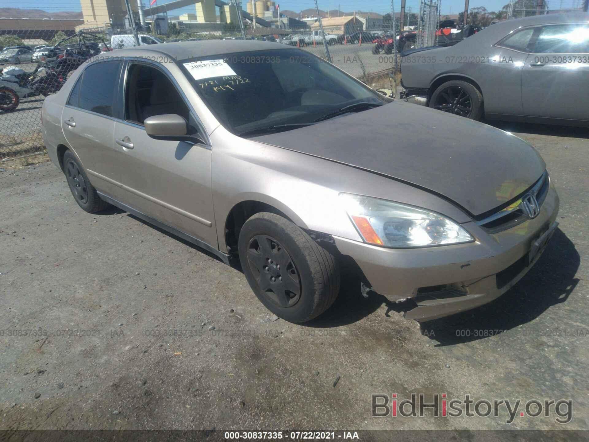 Photo 1HGCM56446A065379 - HONDA ACCORD SDN 2006