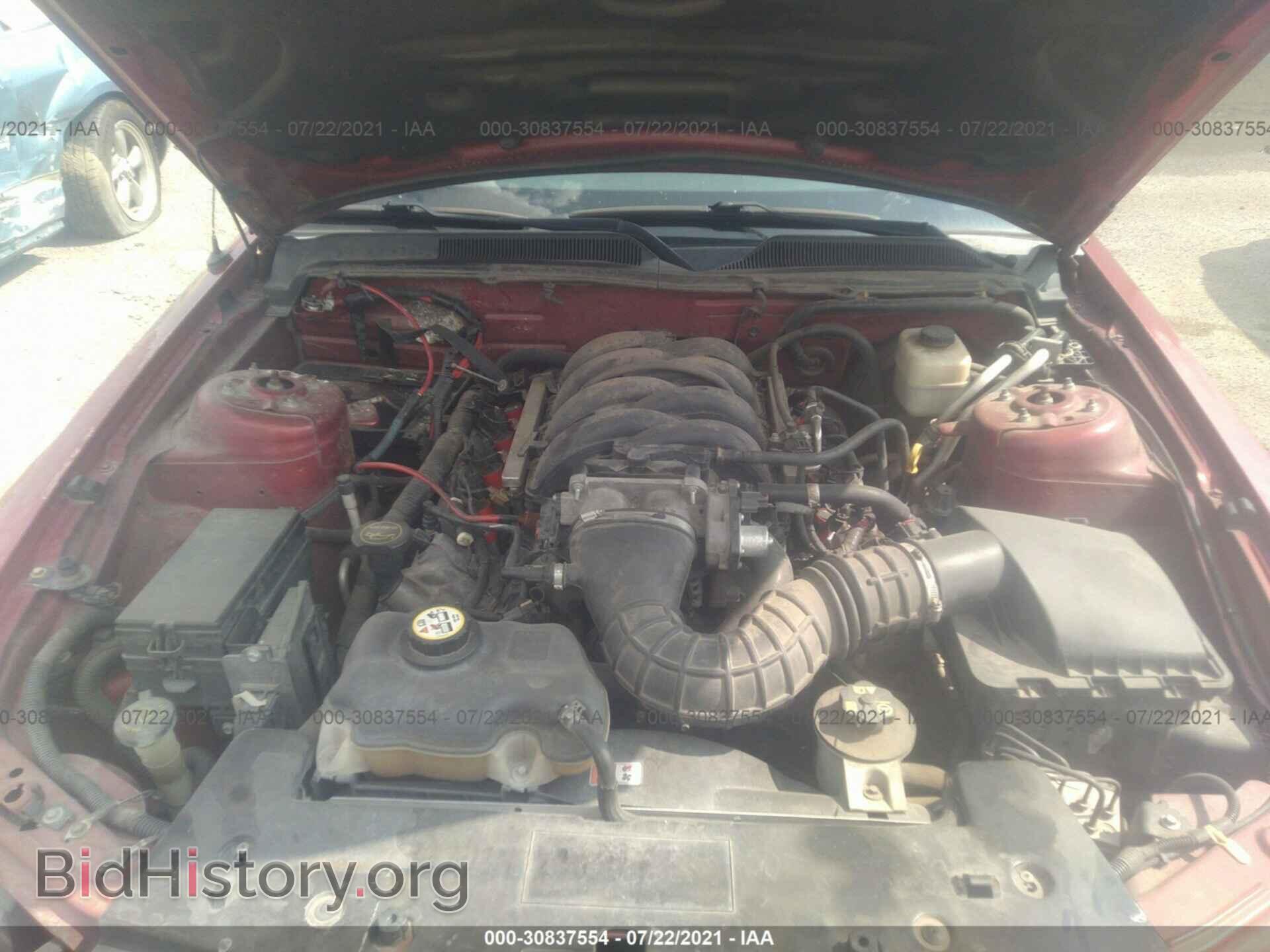 2007 FORD MUSTANG - VIN: 1ZVFT82H875324956 - Фото 9