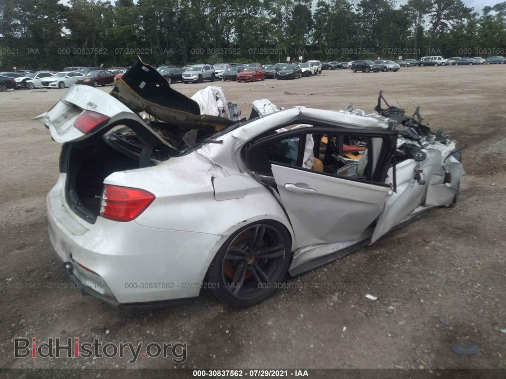 2015 BMW M3 - VIN: WBS3C9C55FP803878 - Фото 4