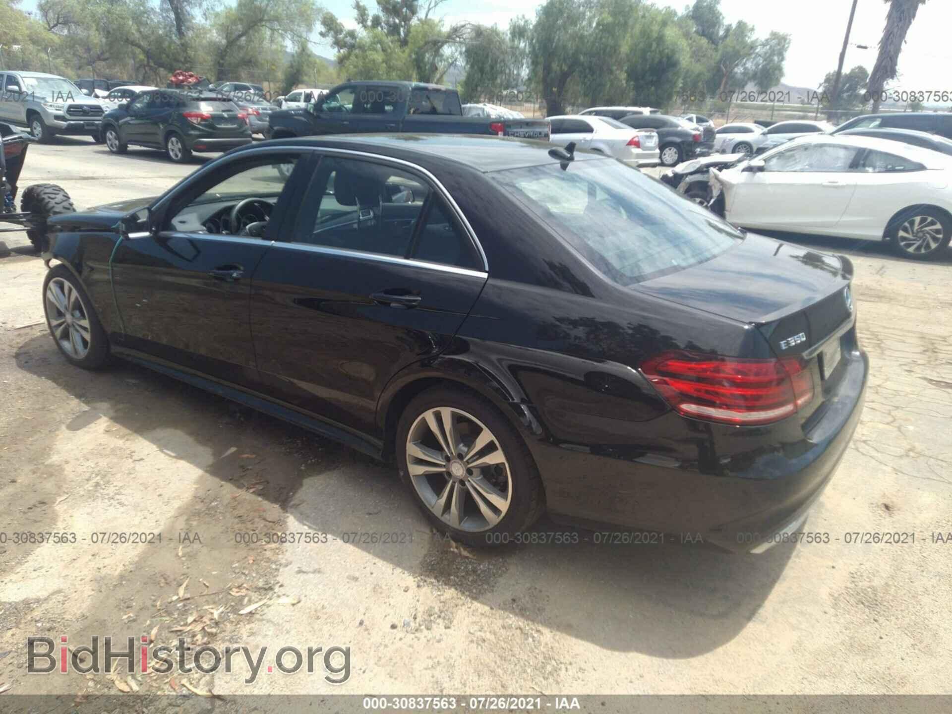 2014 MERCEDES-BENZ E-CLASS - VIN: WDDHF5KB1EA990032 - Фото 3
