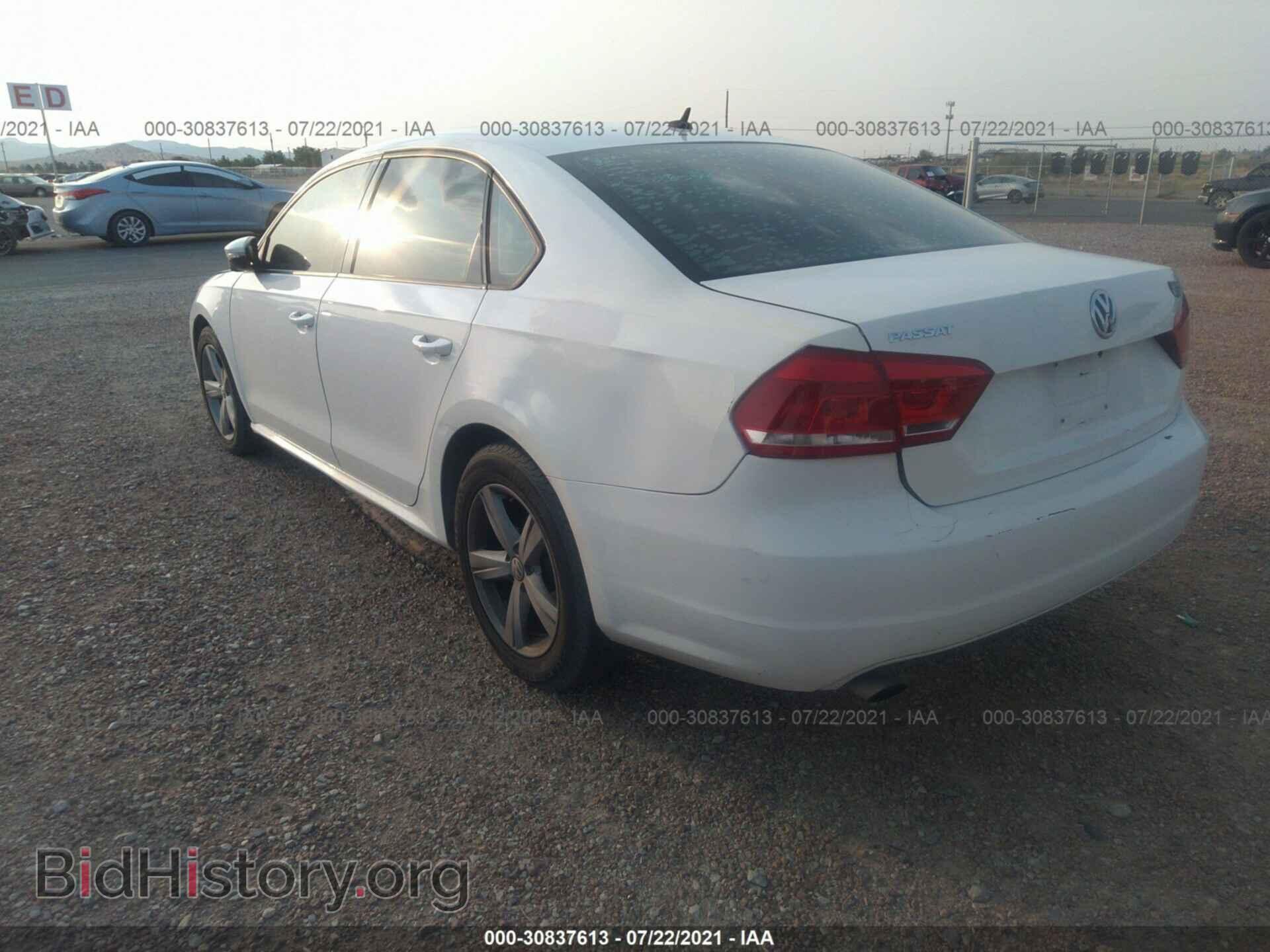 2012 VOLKSWAGEN PASSAT - VIN: 1VWAP7A37CC018786 - Фото 3