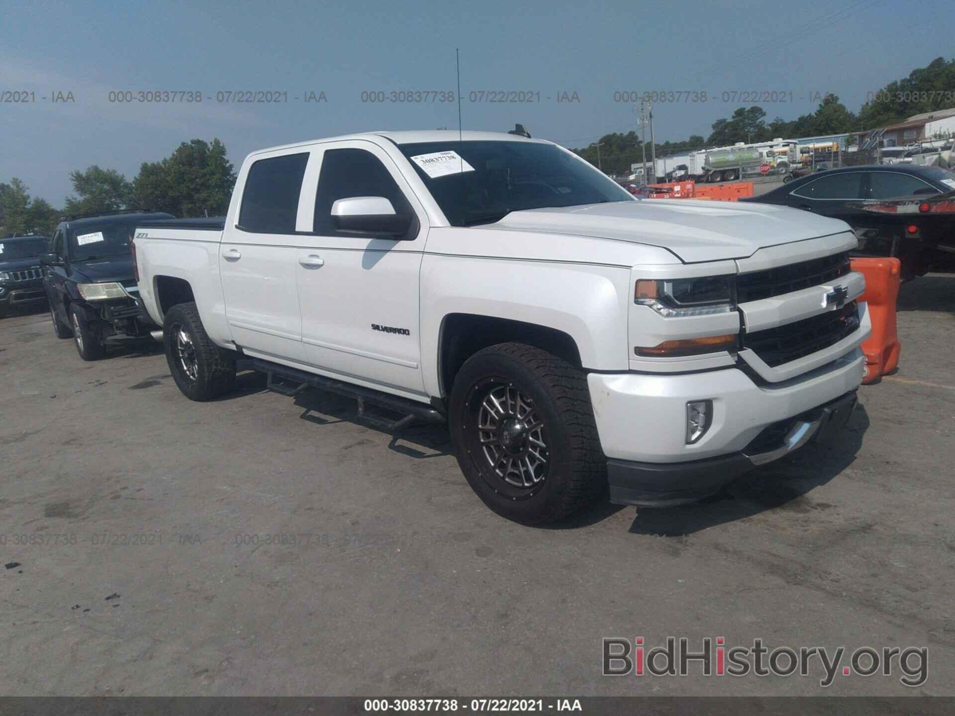 Photo 3GCUKRECXJG126009 - CHEVROLET SILVERADO 1500 2018