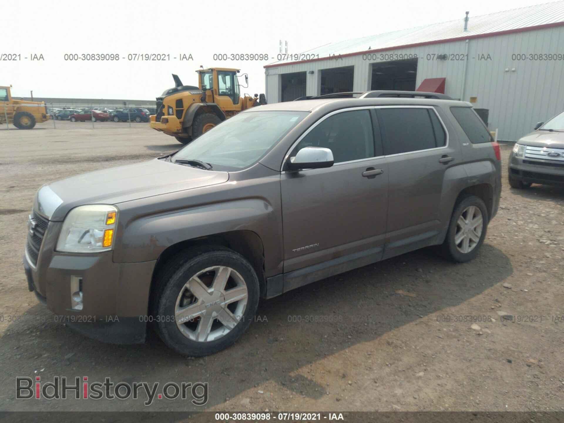 2011 GMC TERRAIN - VIN: 2CTALUEC2B6228568 - Фото 2