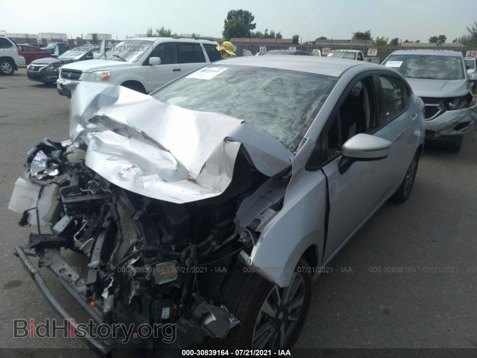 2020 NISSAN VERSA - VIN: 3N1CN8EV3LL853889 - Фото 2