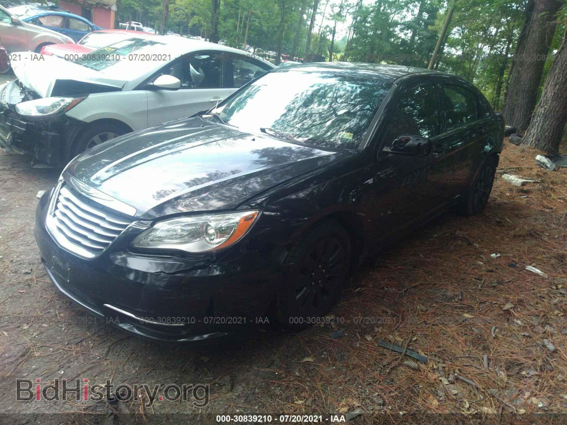 2012 CHRYSLER 200 - VIN: 1C3CCBAB8CN222958 - Фото 2