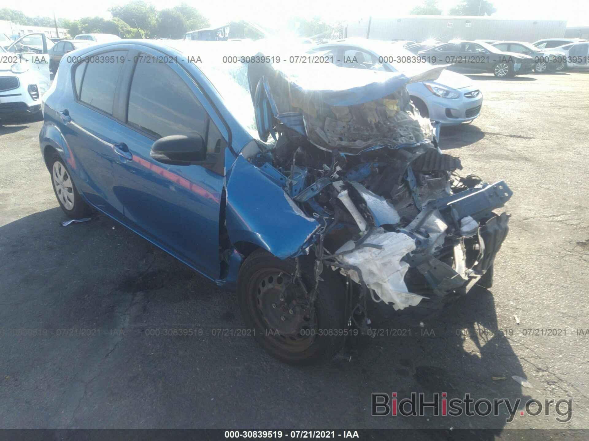 Photo JTDKDTB34C1522120 - TOYOTA PRIUS C 2012