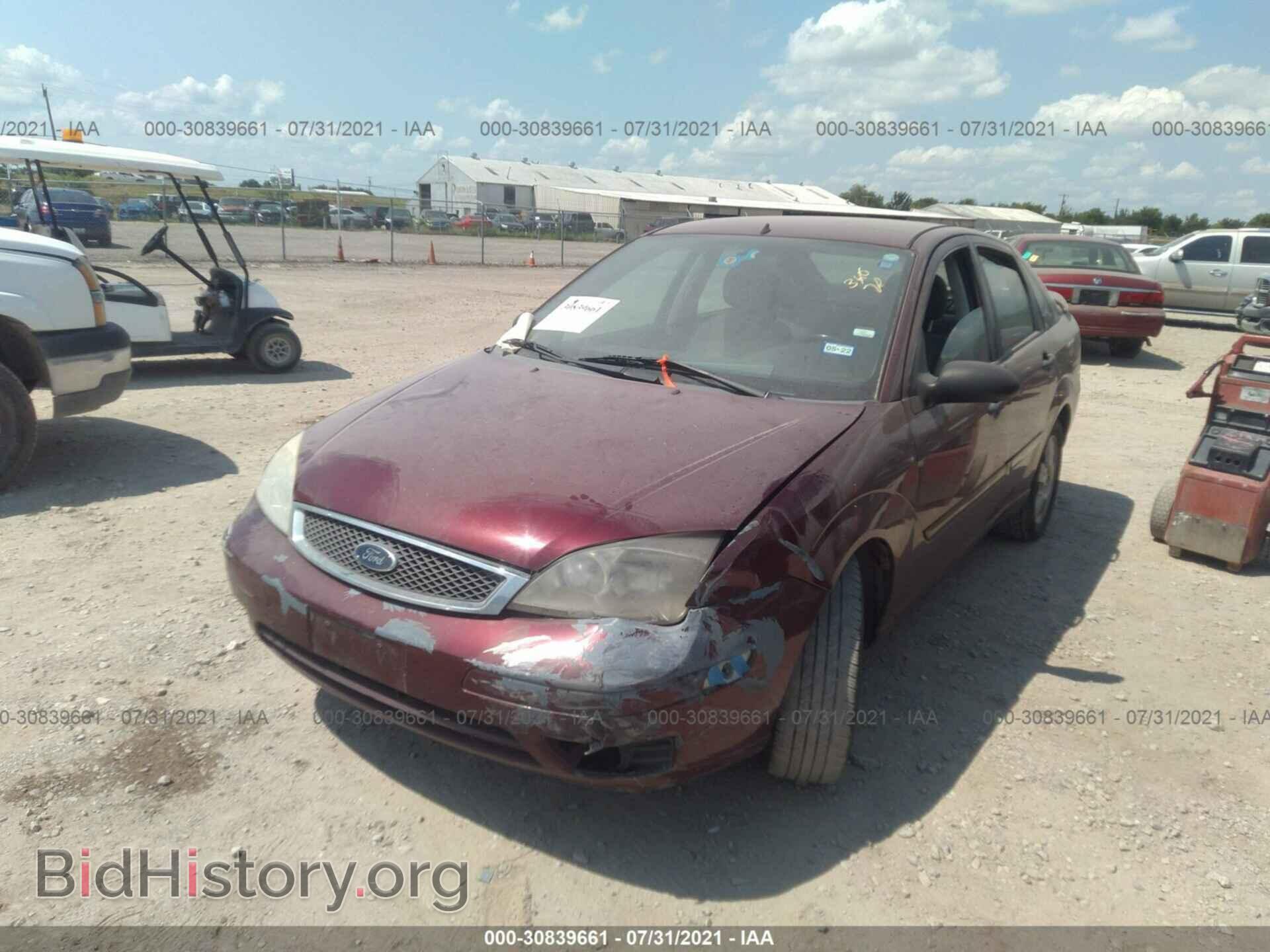 2007 FORD FOCUS - VIN: 1FAHP34N77W167765 - Фото 2