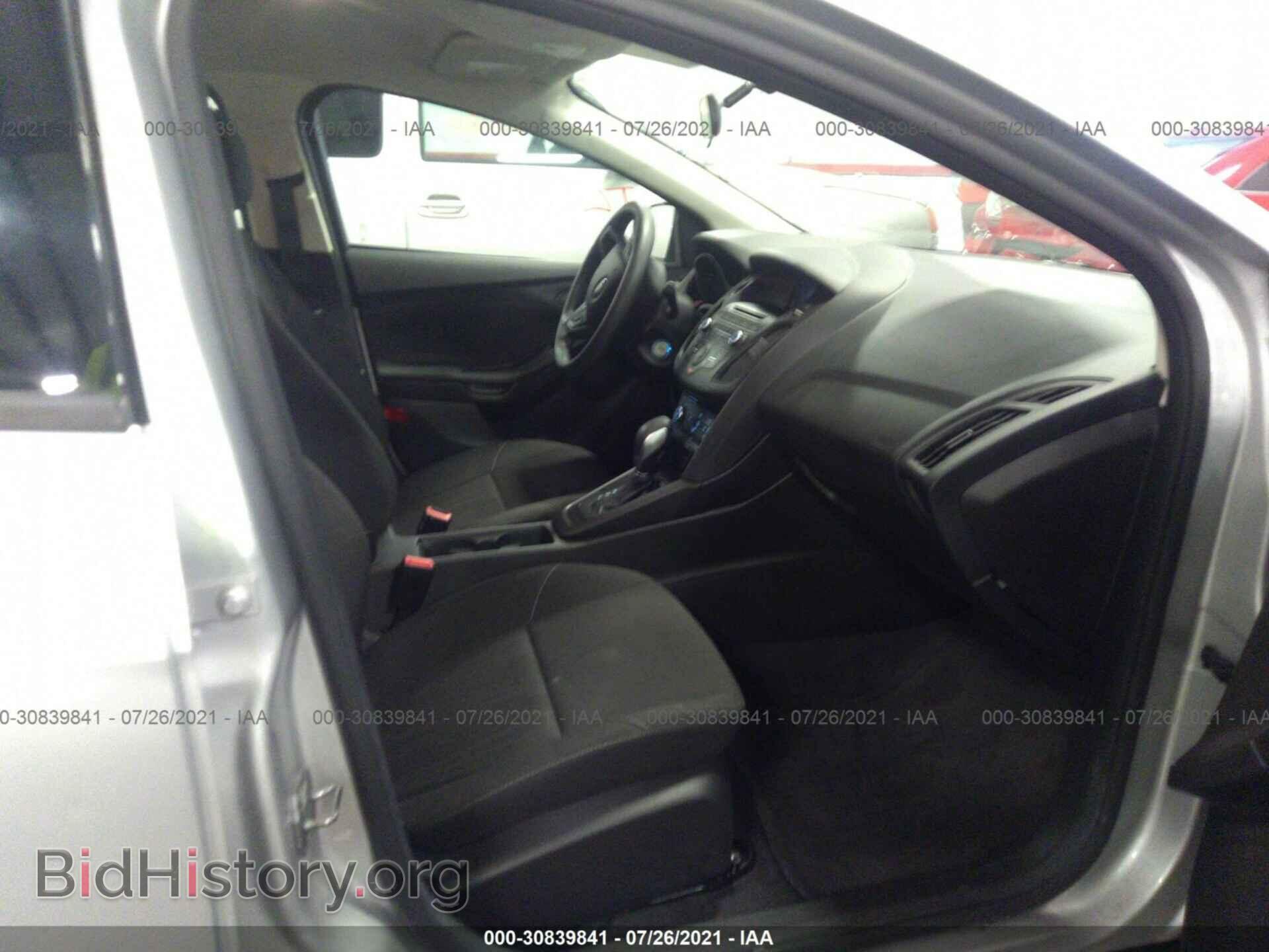 2016 FORD FOCUS - VIN: 1FADP3E26GL392358 - Фото 5