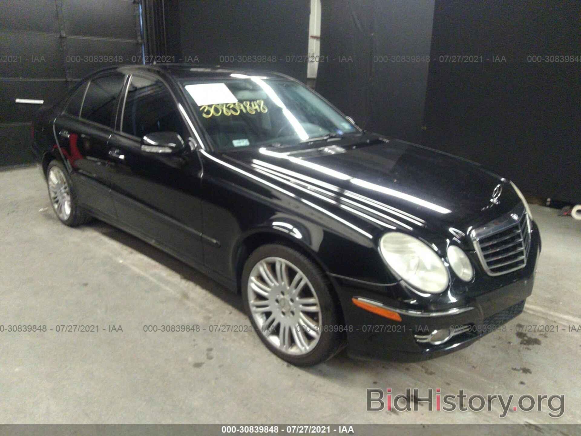 Photo WDBUF87X28B282044 - MERCEDES-BENZ E-CLASS 2008