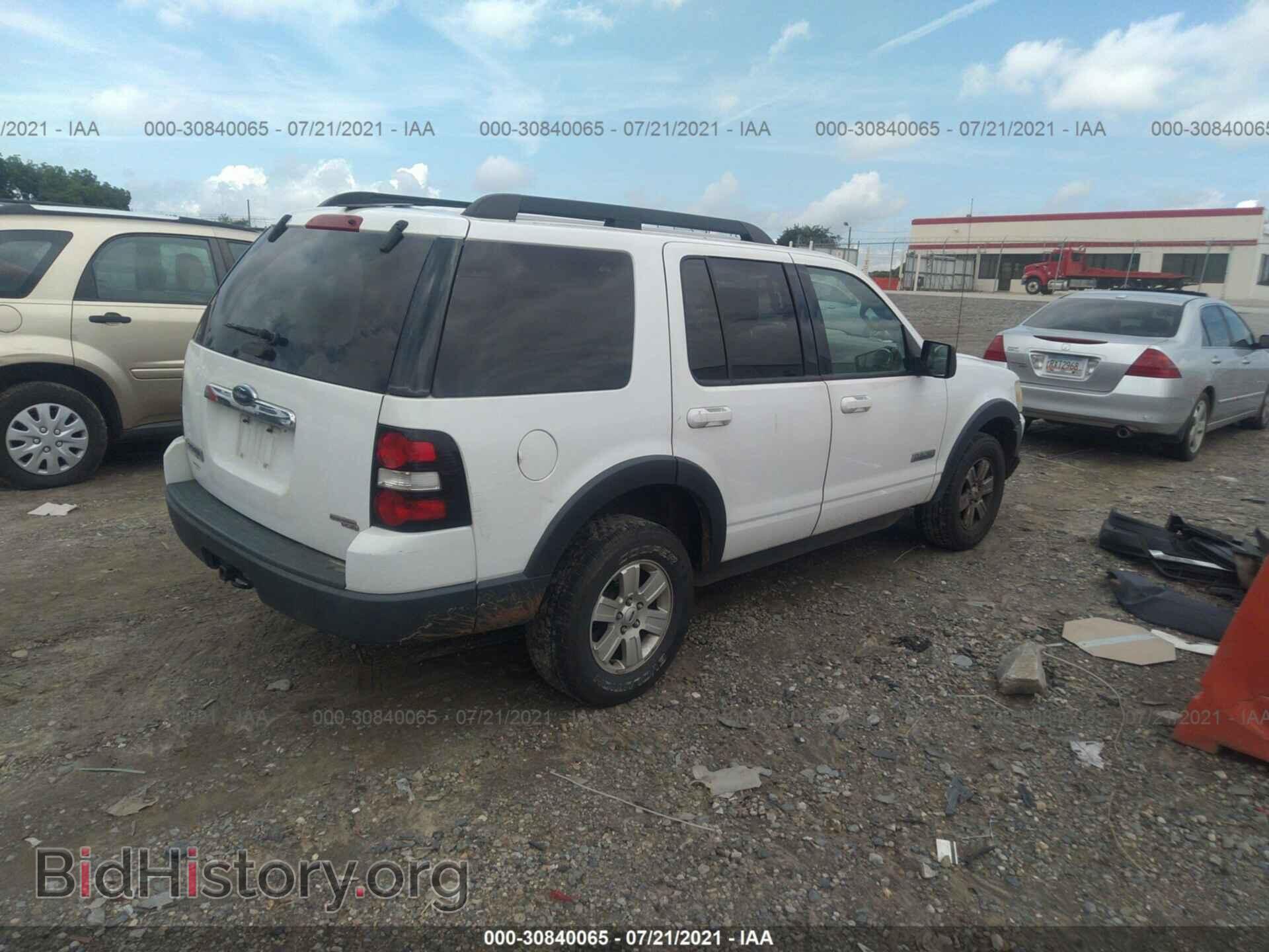 2007 FORD EXPLORER - VIN: 1FMEU63EX7UA88154 - Фото 4