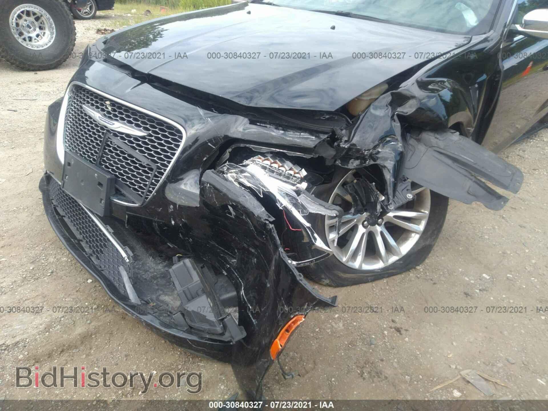 2016 CHRYSLER 300 - VIN: 2C3CCAEG6GH111209 - Фото 6