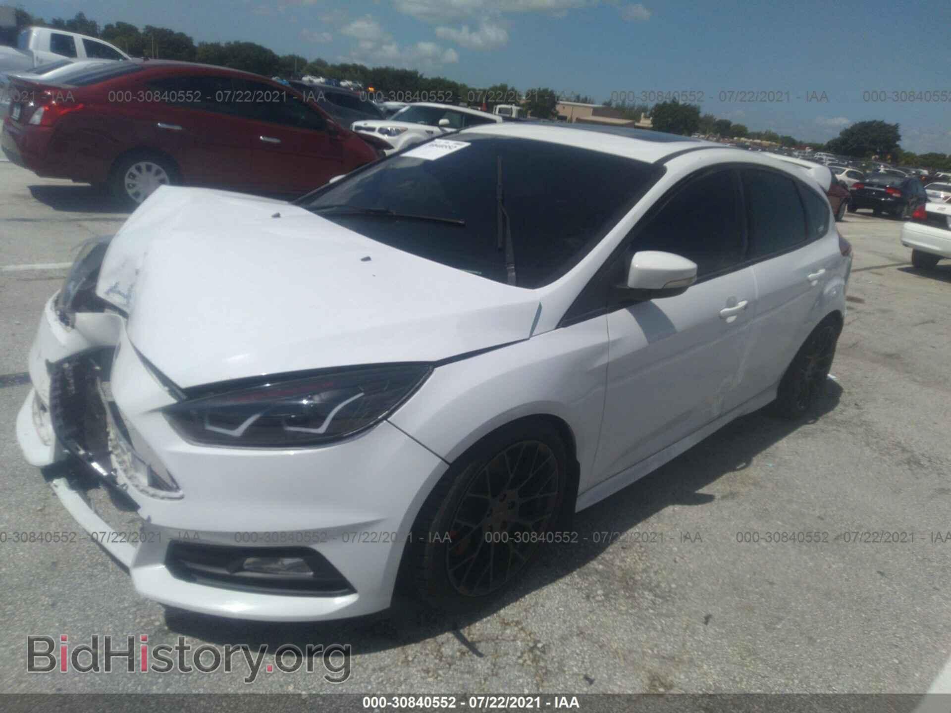 2017 FORD FOCUS - VIN: 1FADP3L94HL234652 - Фото 2