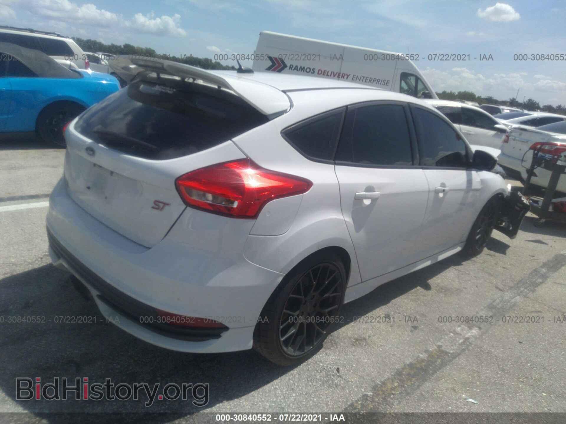 2017 FORD FOCUS - VIN: 1FADP3L94HL234652 - Фото 4
