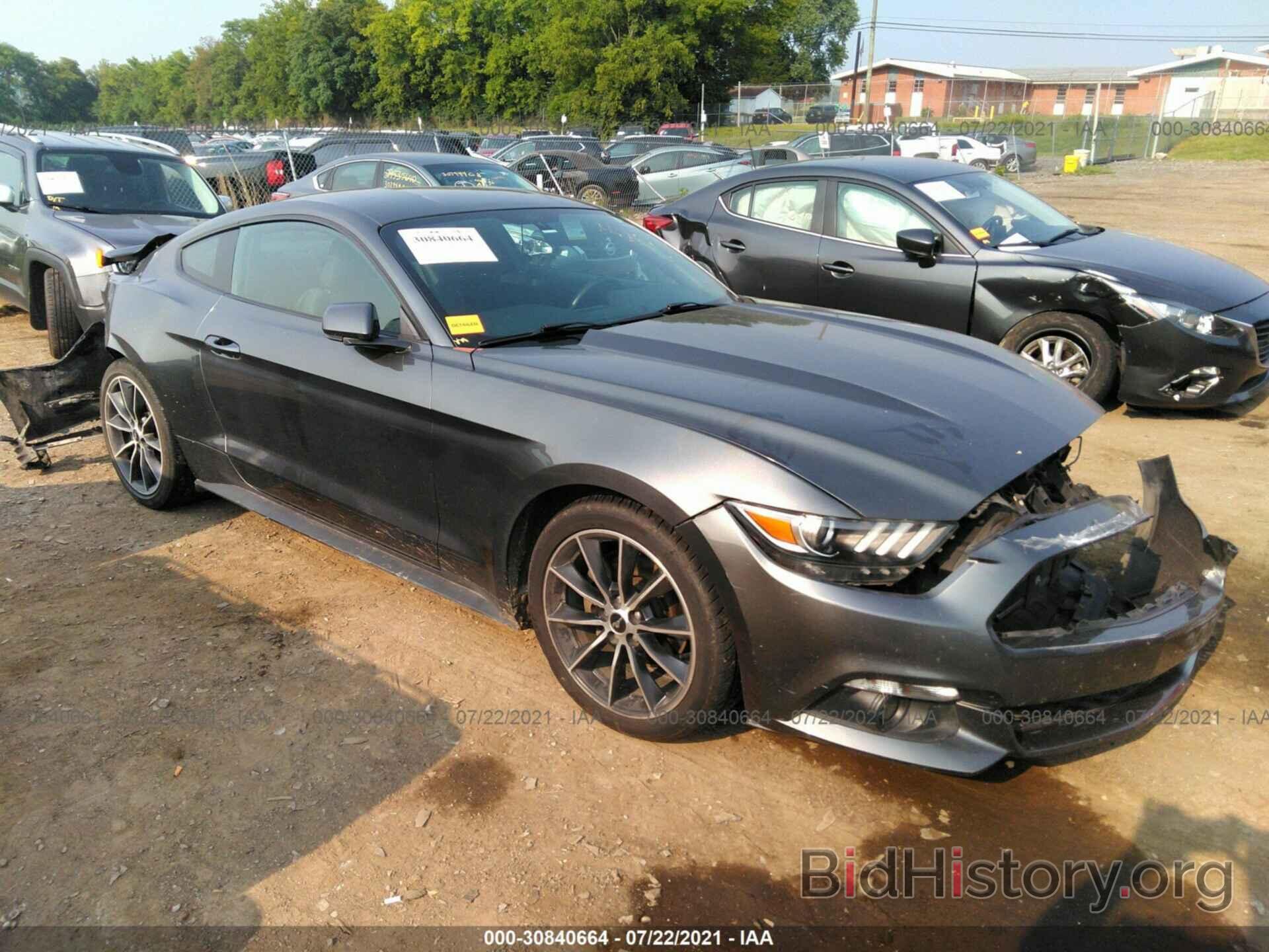 Photo 1FA6P8TH1F5325764 - FORD MUSTANG 2015