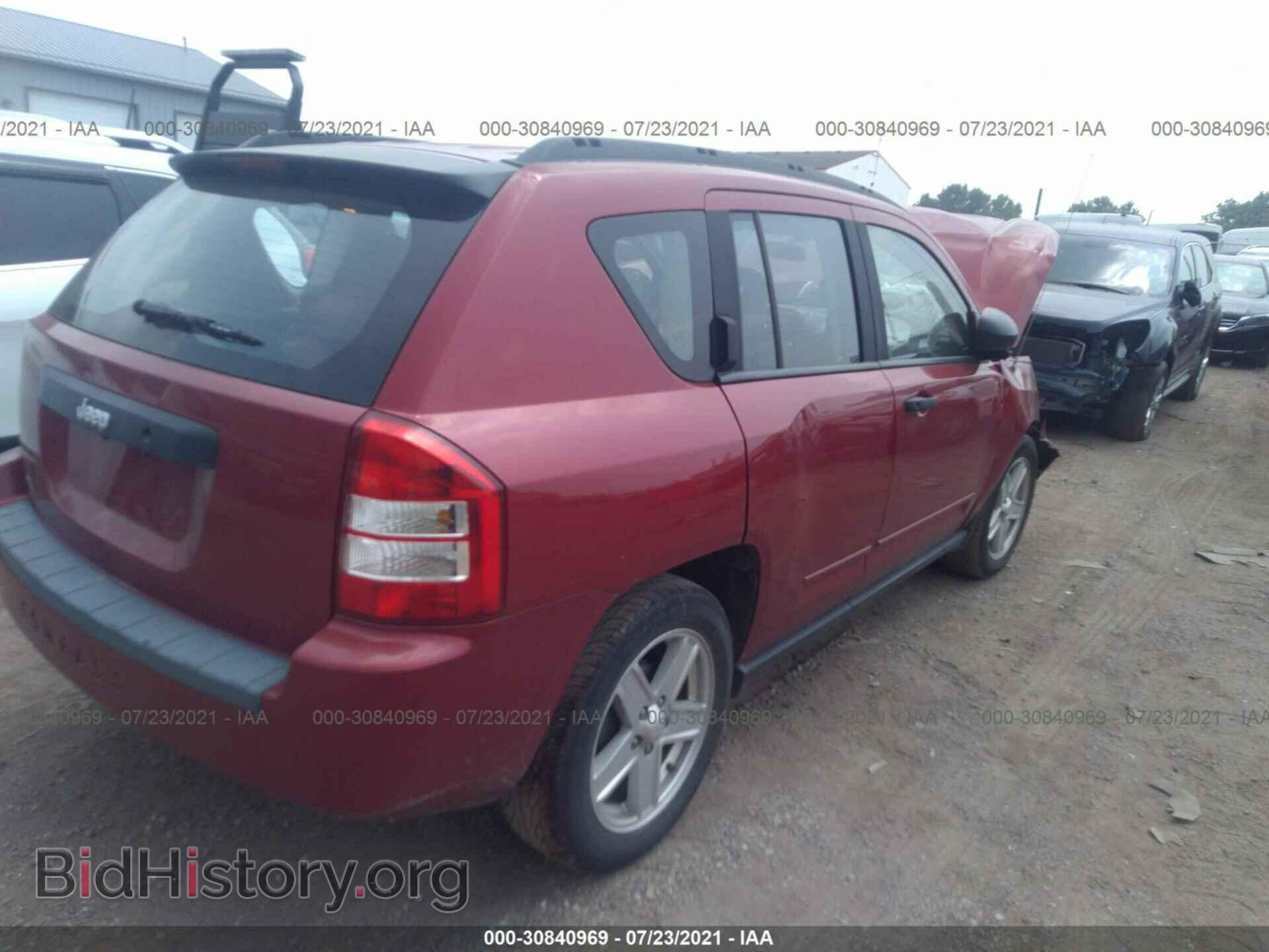 2009 JEEP COMPASS - VIN: 1J4FT47B09D117318 - Фото 4
