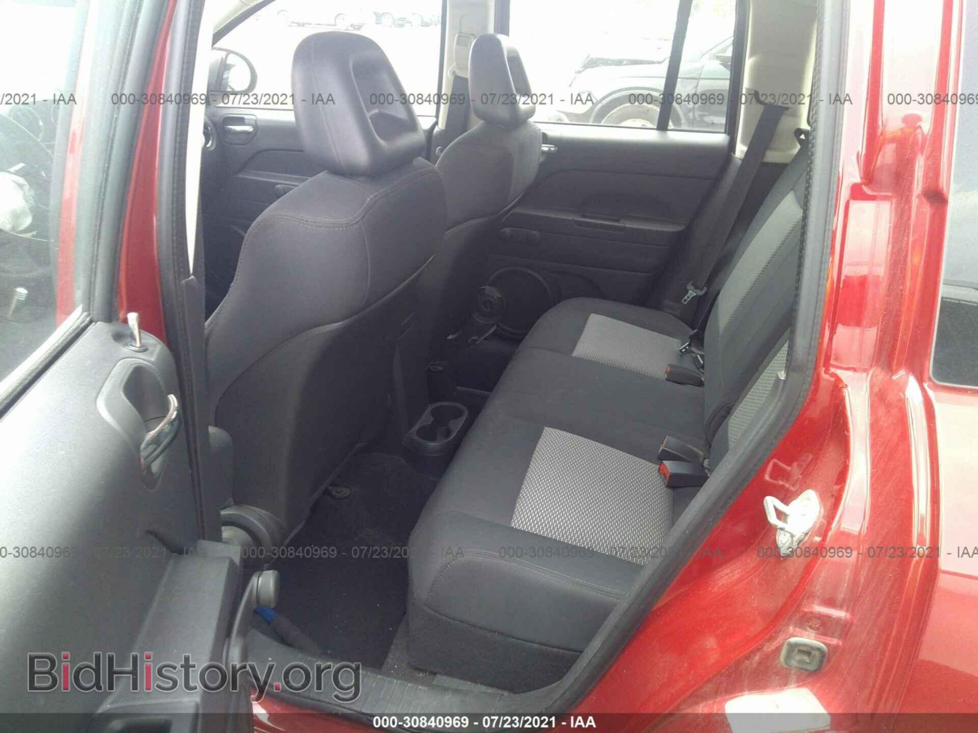 2009 JEEP COMPASS - VIN: 1J4FT47B09D117318 - Фото 8