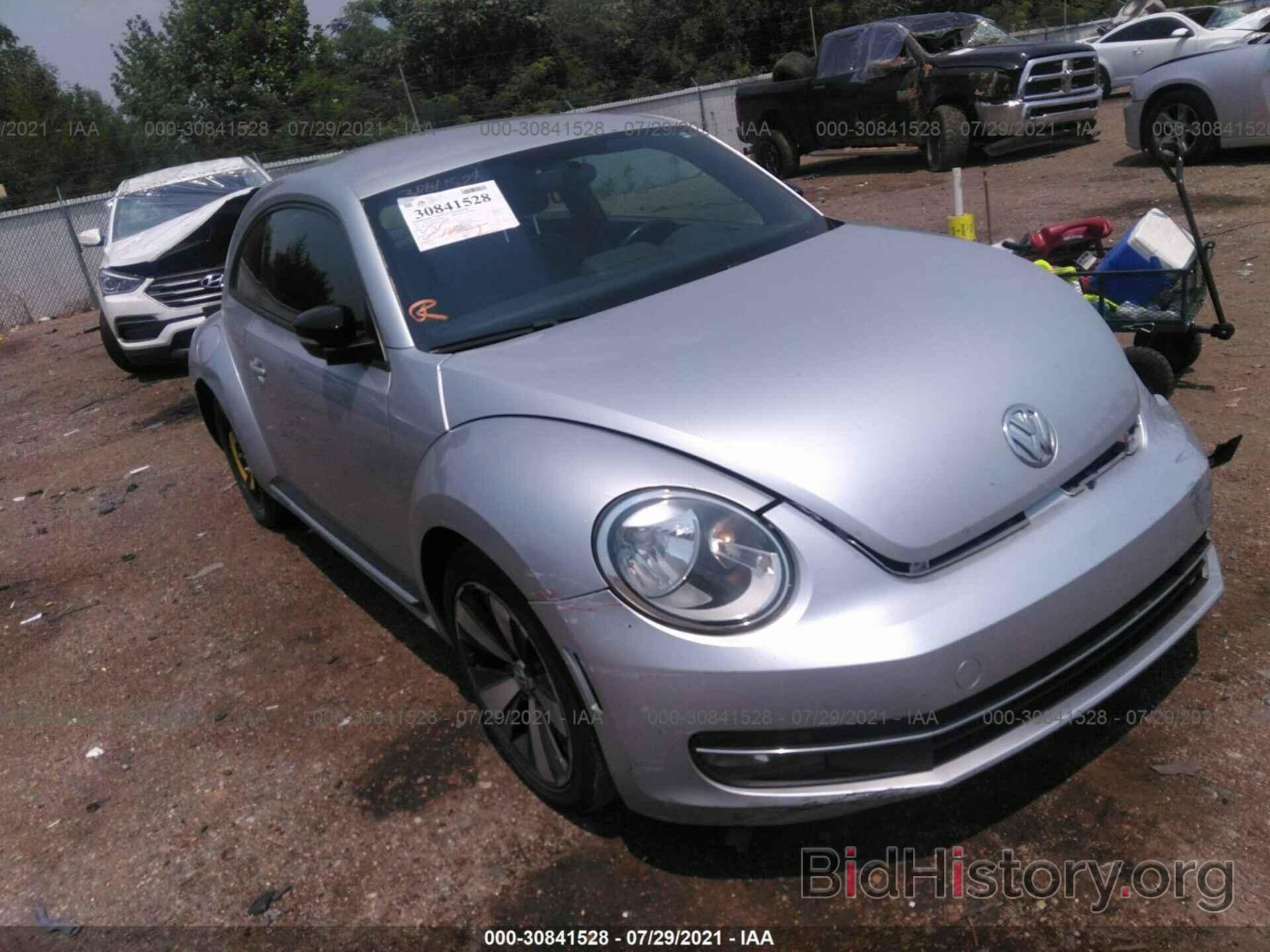 Photo 3VWV67AT4DM602552 - VOLKSWAGEN BEETLE COUPE 2013