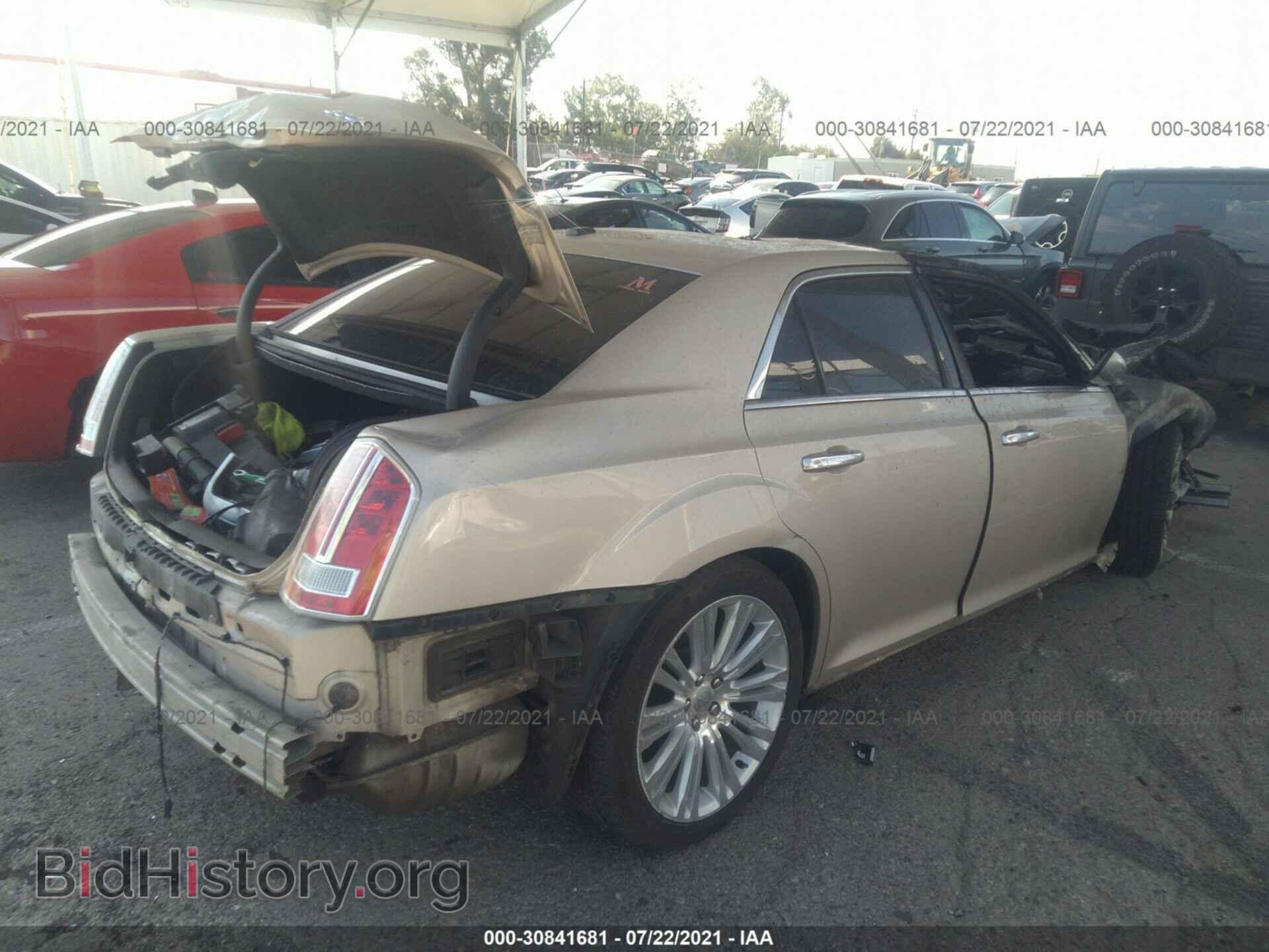 2012 CHRYSLER 300 - VIN: 2C3CCAPT2CH253920 - Фото 4