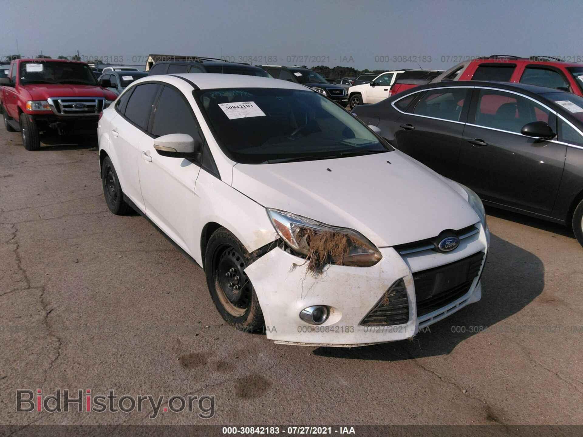 Фотография 1FAHP3F23CL320379 - FORD FOCUS 2012