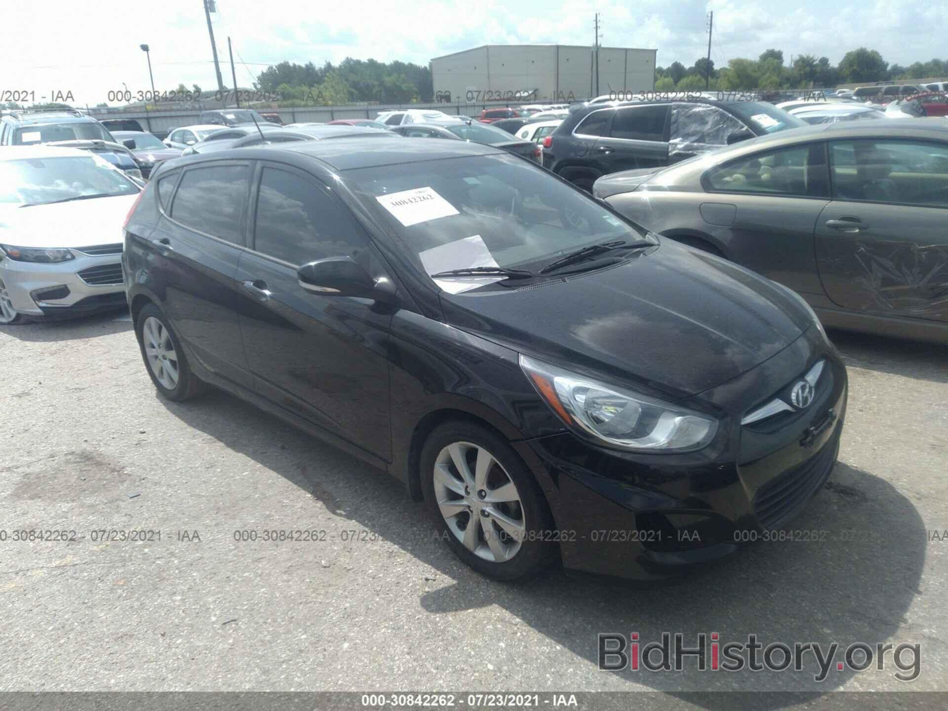 Photo KMHCU5AE6DU120081 - HYUNDAI ACCENT 2013