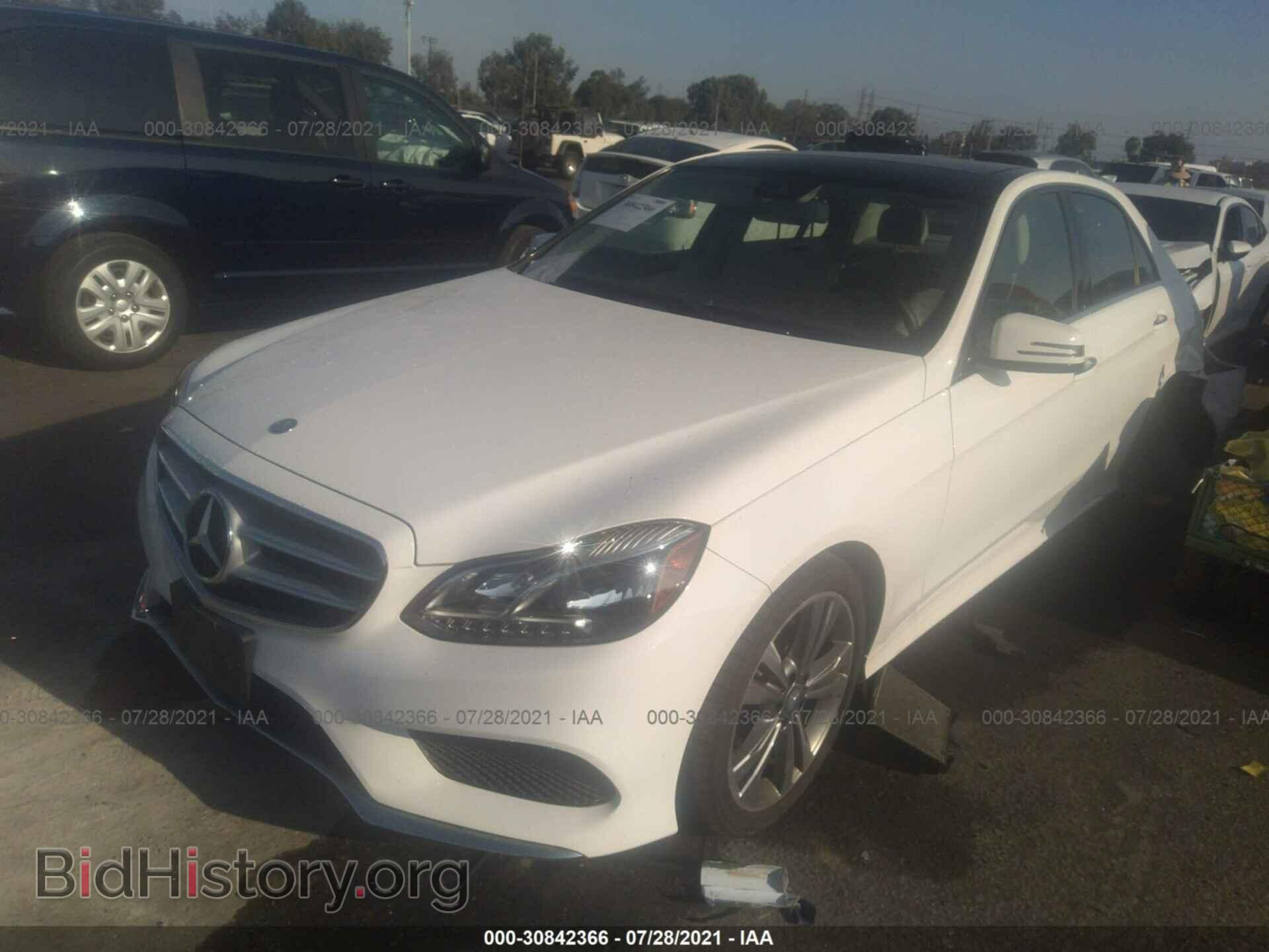 2014 MERCEDES-BENZ E-CLASS - VIN: WDDHF5KB1EB012978 - Фото 2