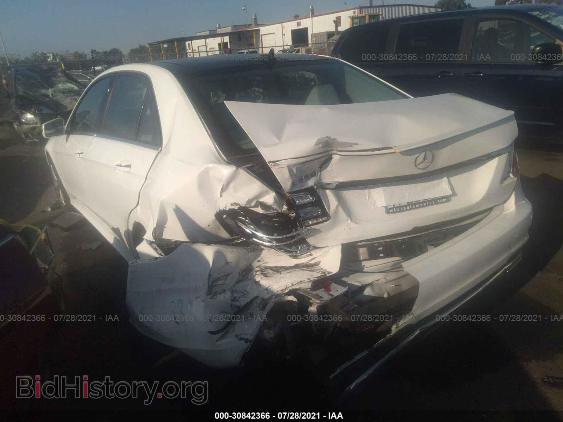 2014 MERCEDES-BENZ E-CLASS - VIN: WDDHF5KB1EB012978 - Фото 3