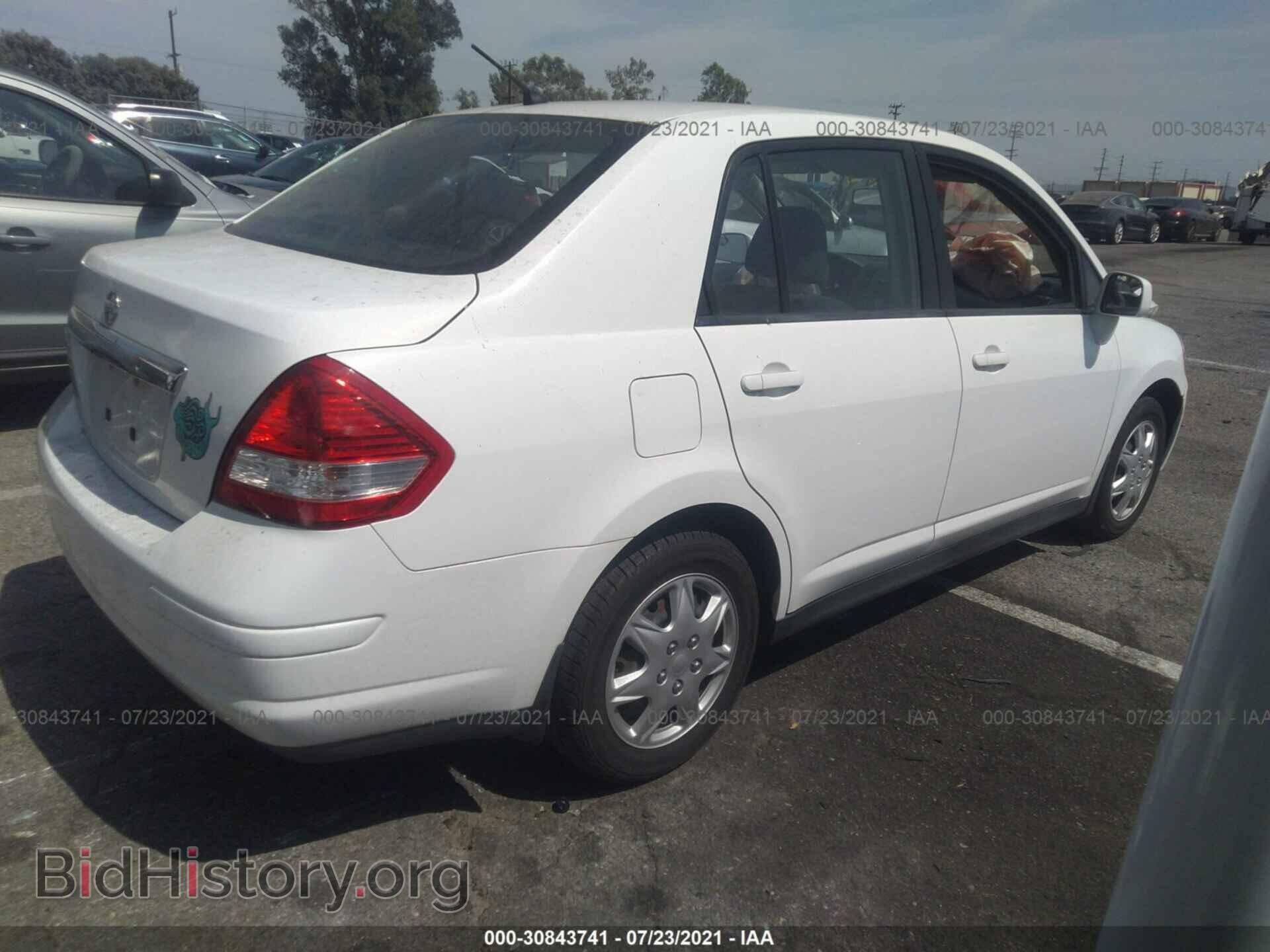 2011 NISSAN VERSA - VIN: 3N1BC1AP1BL447026 - Фото 4