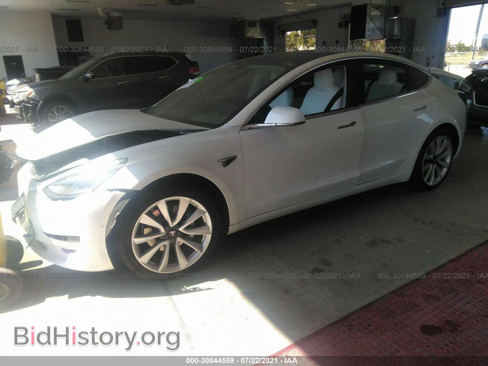 2019 TESLA MODEL 3 - VIN: 5YJ3E1EA6KF417925 - Фото 2