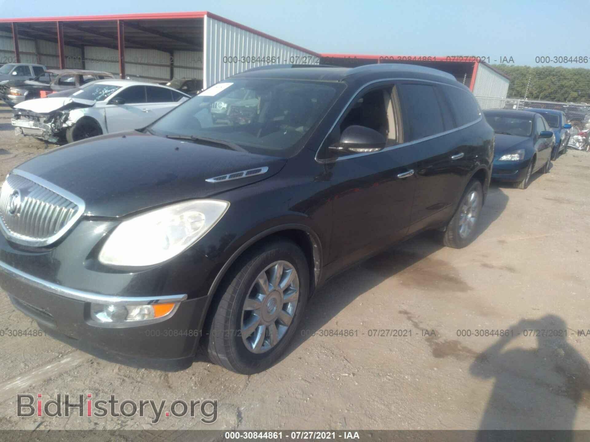 2011 BUICK ENCLAVE - VIN: 5GAKVBED7BJ413372 - Фото 2