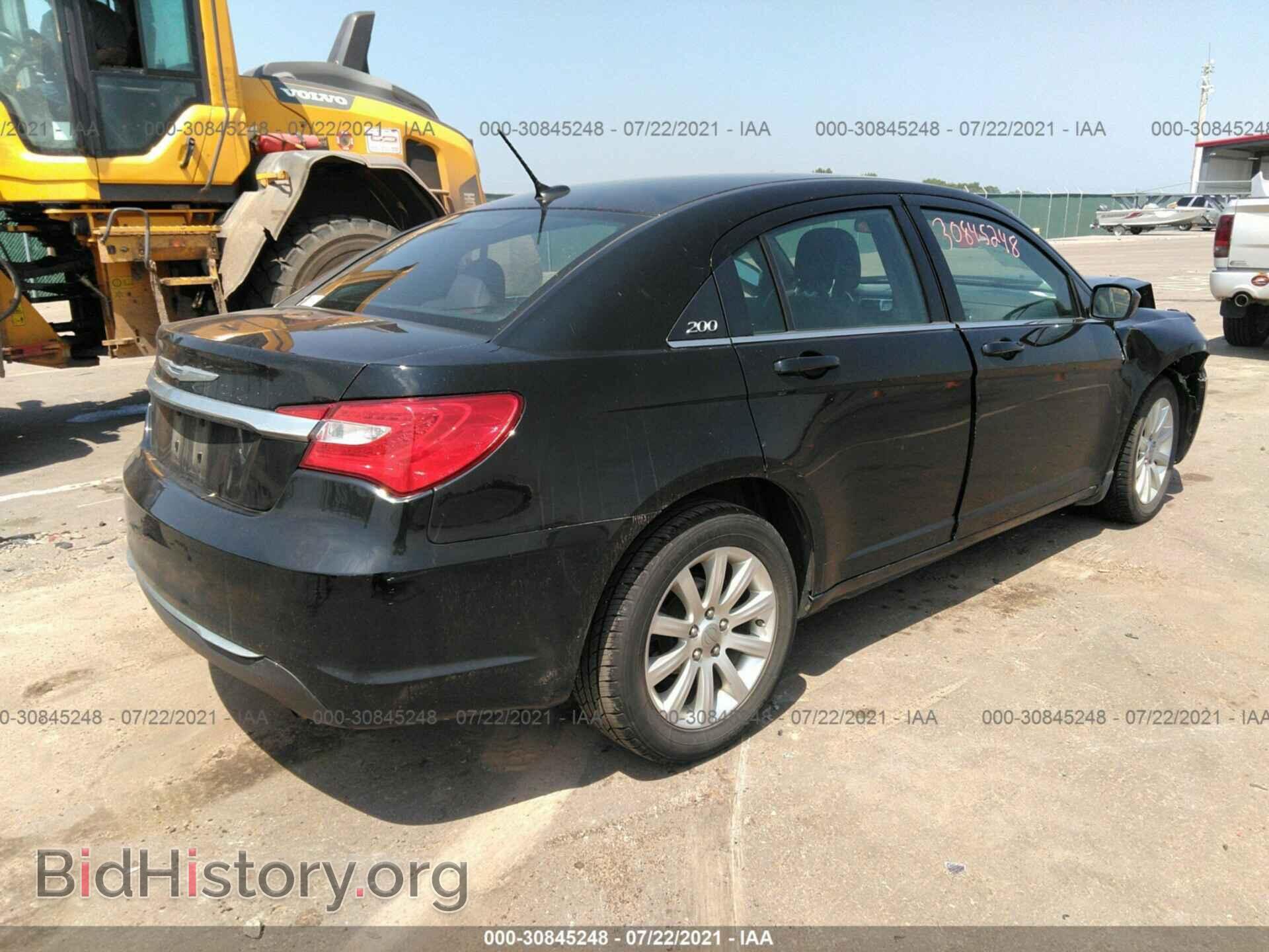 2013 CHRYSLER 200 - VIN: 1C3CCBBB3DN743604 - Фото 4