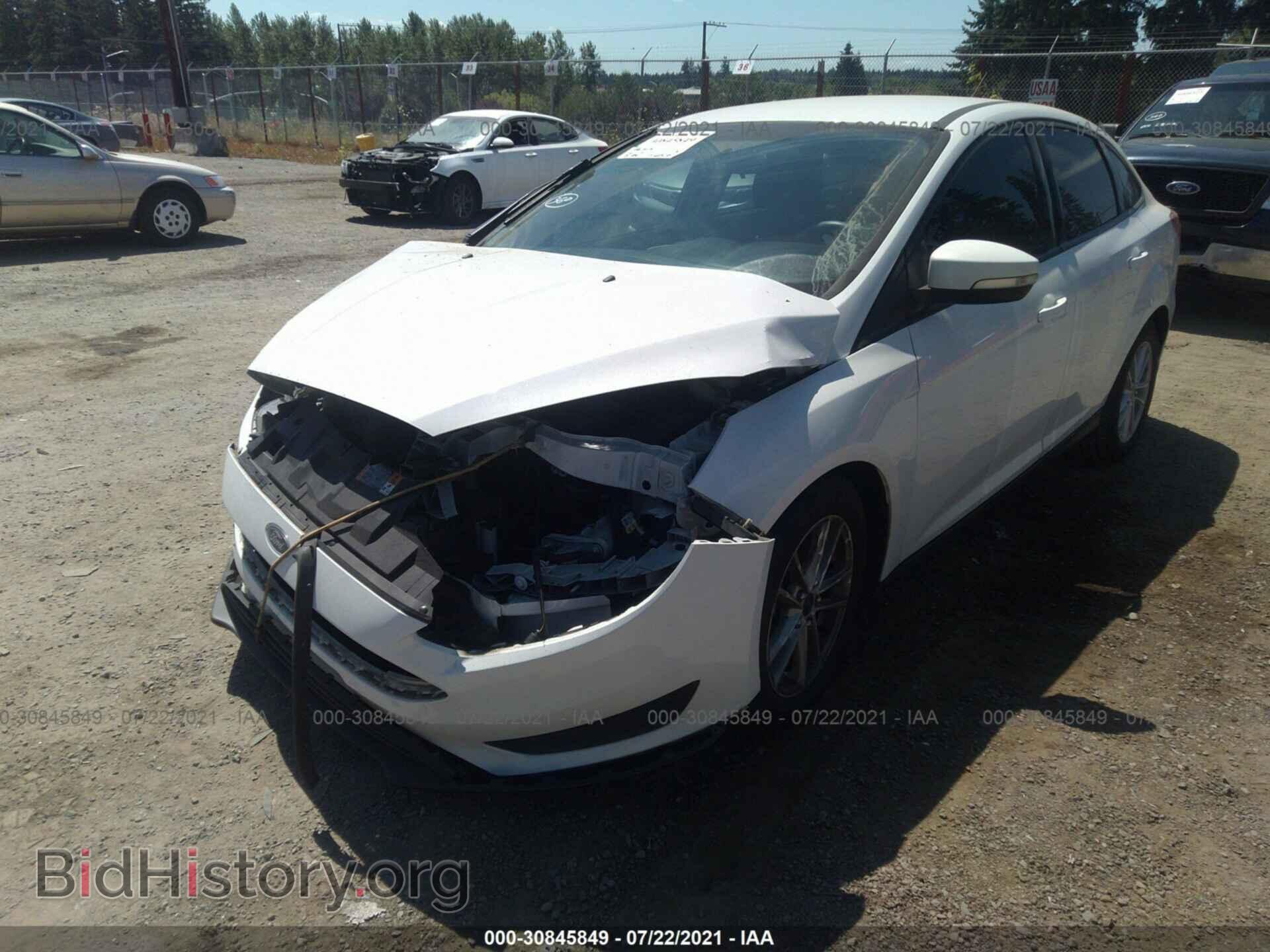 2015 FORD FOCUS - VIN: 1FADP3F2XFL307910 - Photo 2
